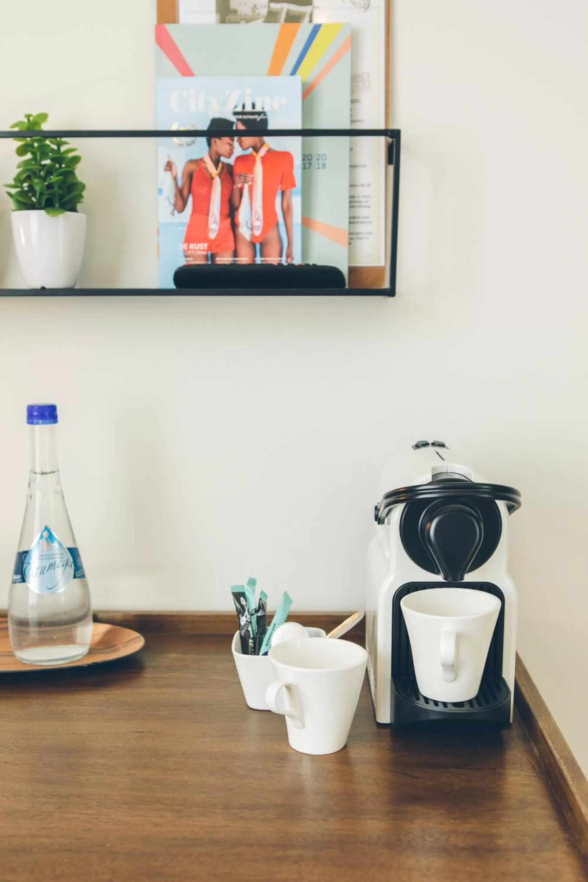 Decorative detail in Hotel du Bassin