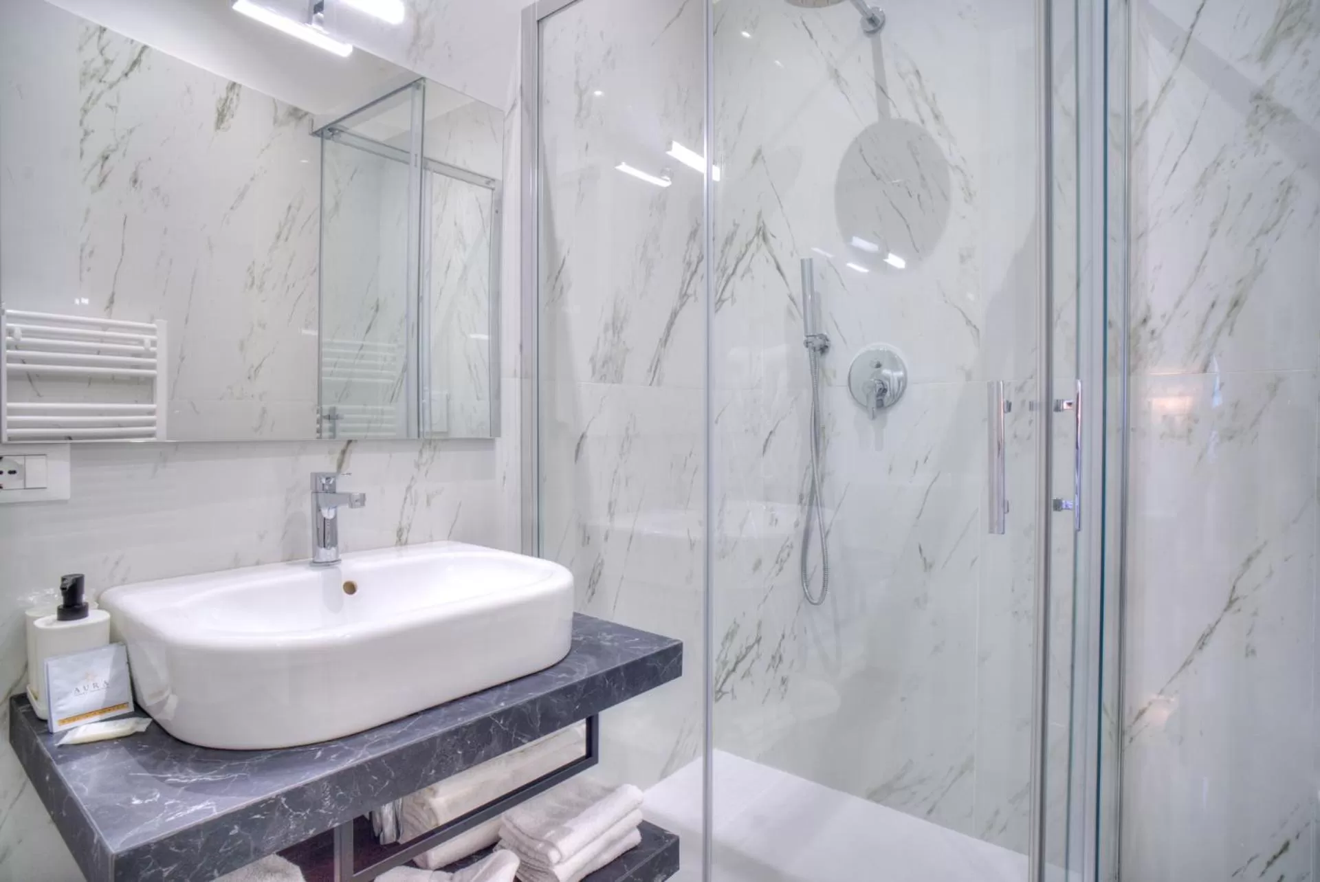 Bathroom in Hotel Porto Di Roma