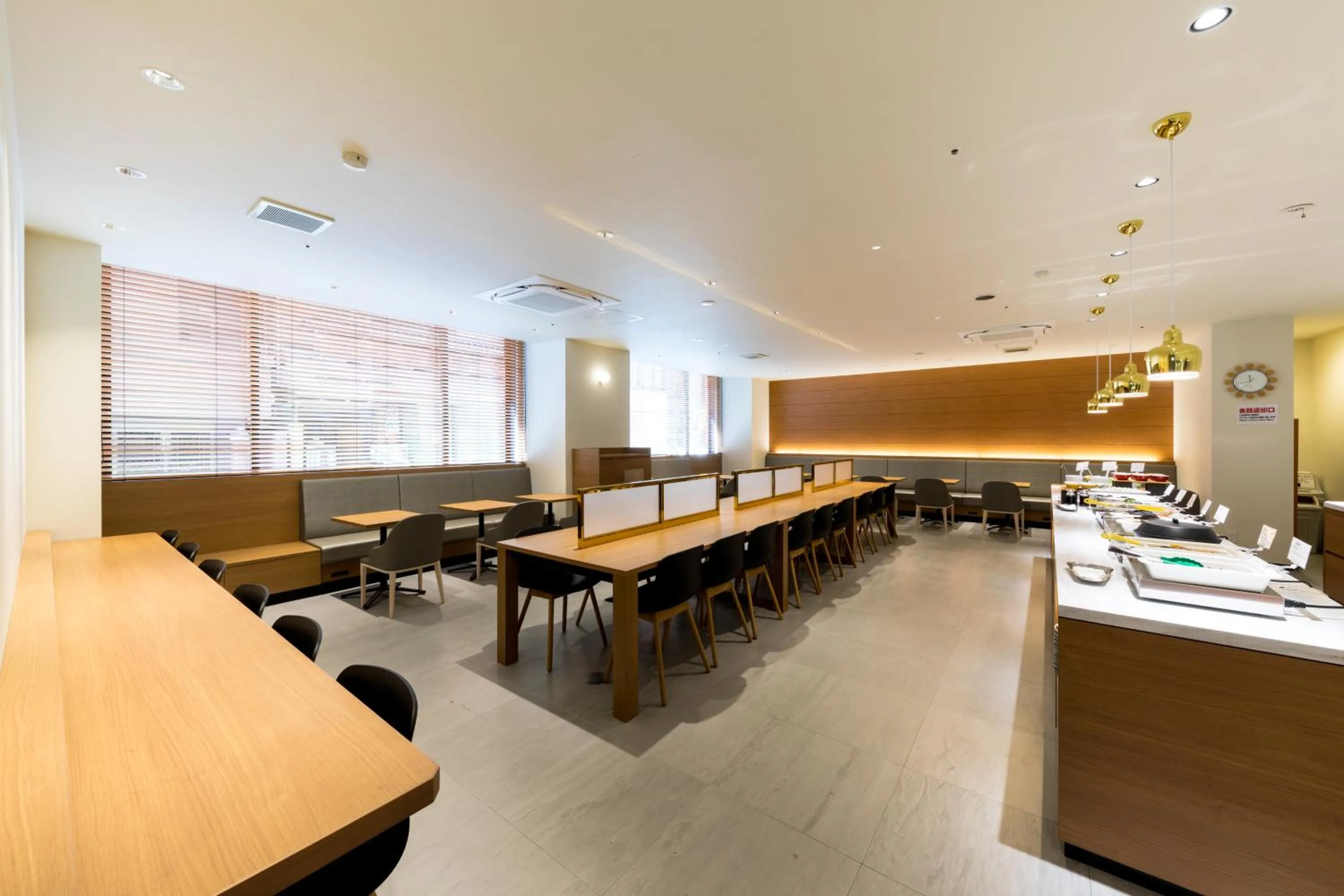 Buffet breakfast in Nishitetsu Inn Nihonbashi