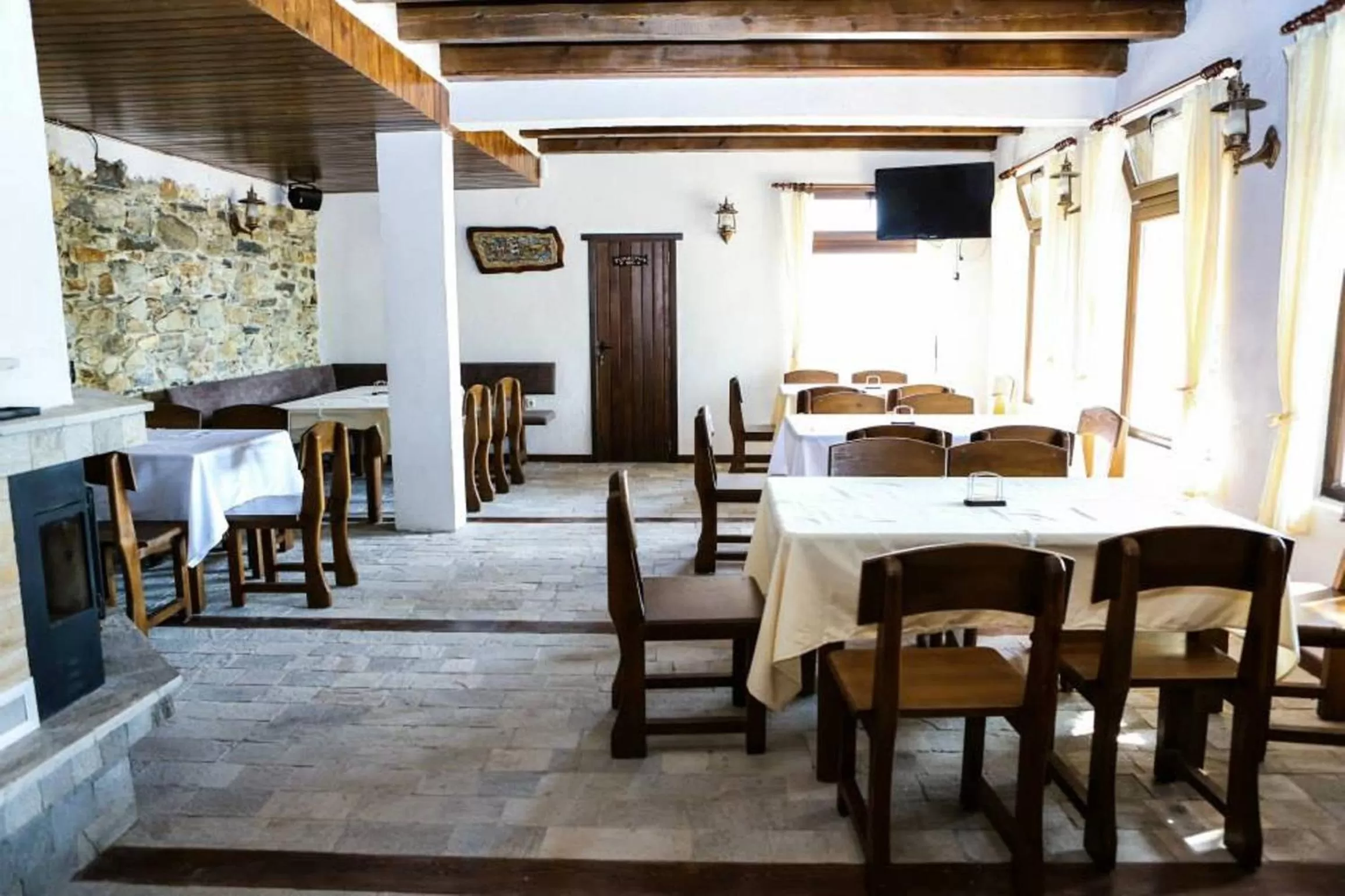 Restaurant/places to eat in Delchovski Han