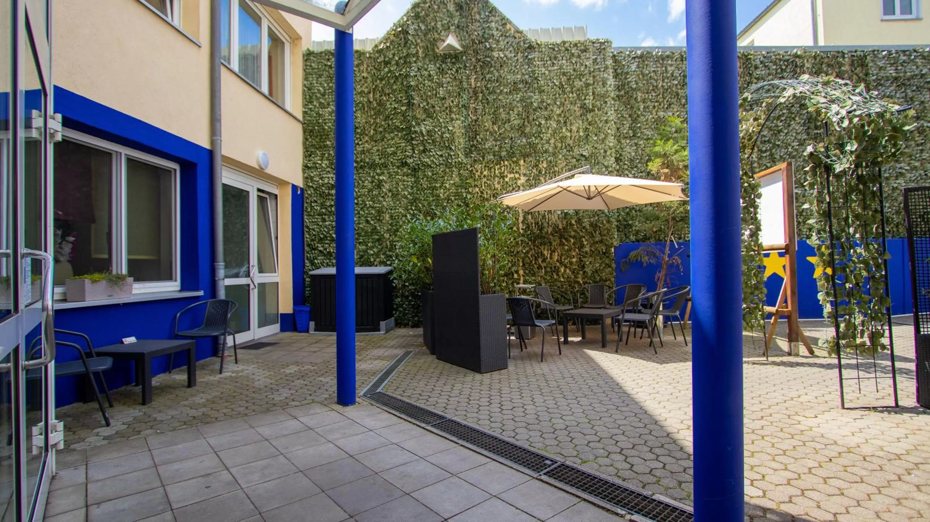 Seating area in LeoMar Hotel