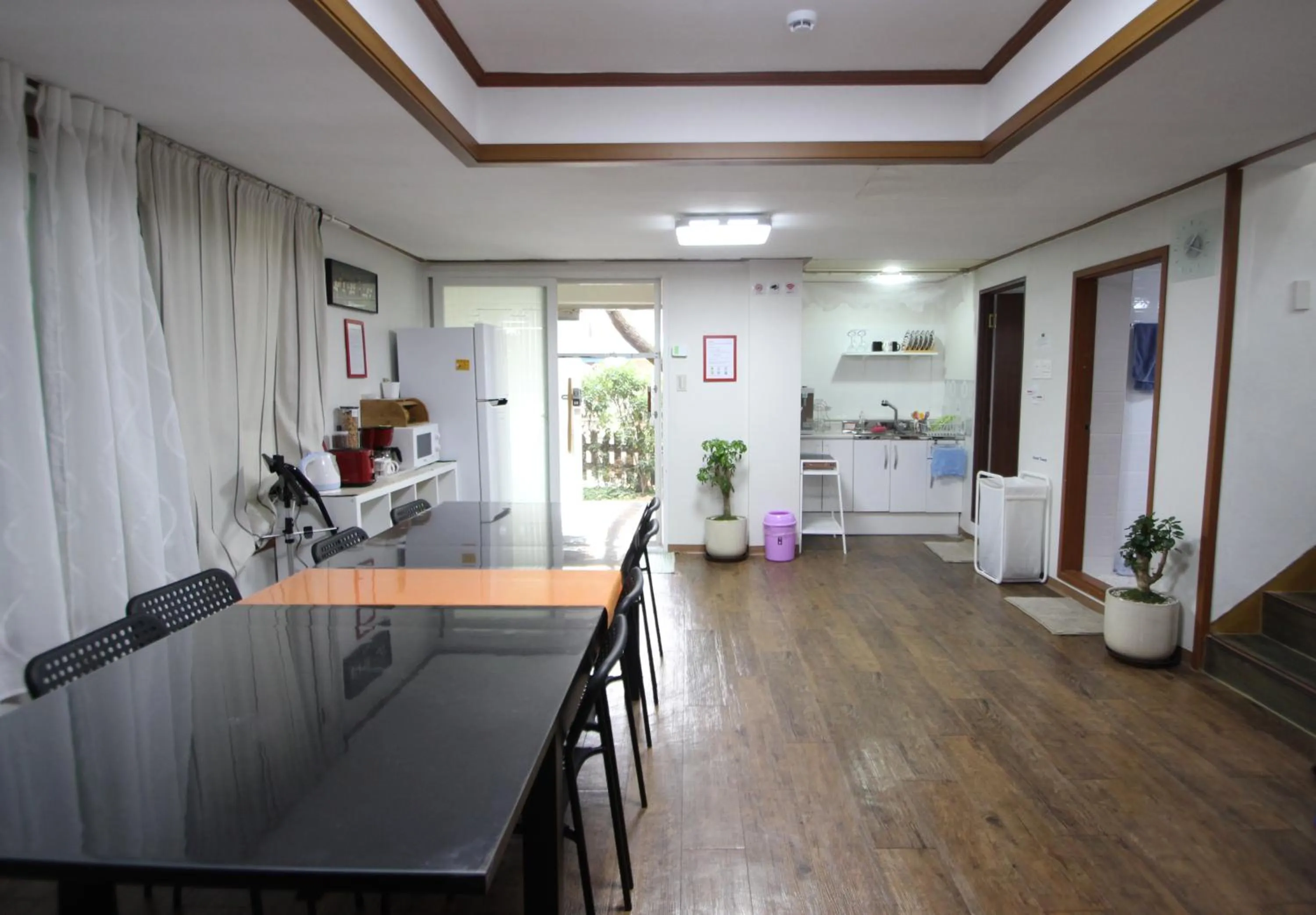 Living room in Jeong House