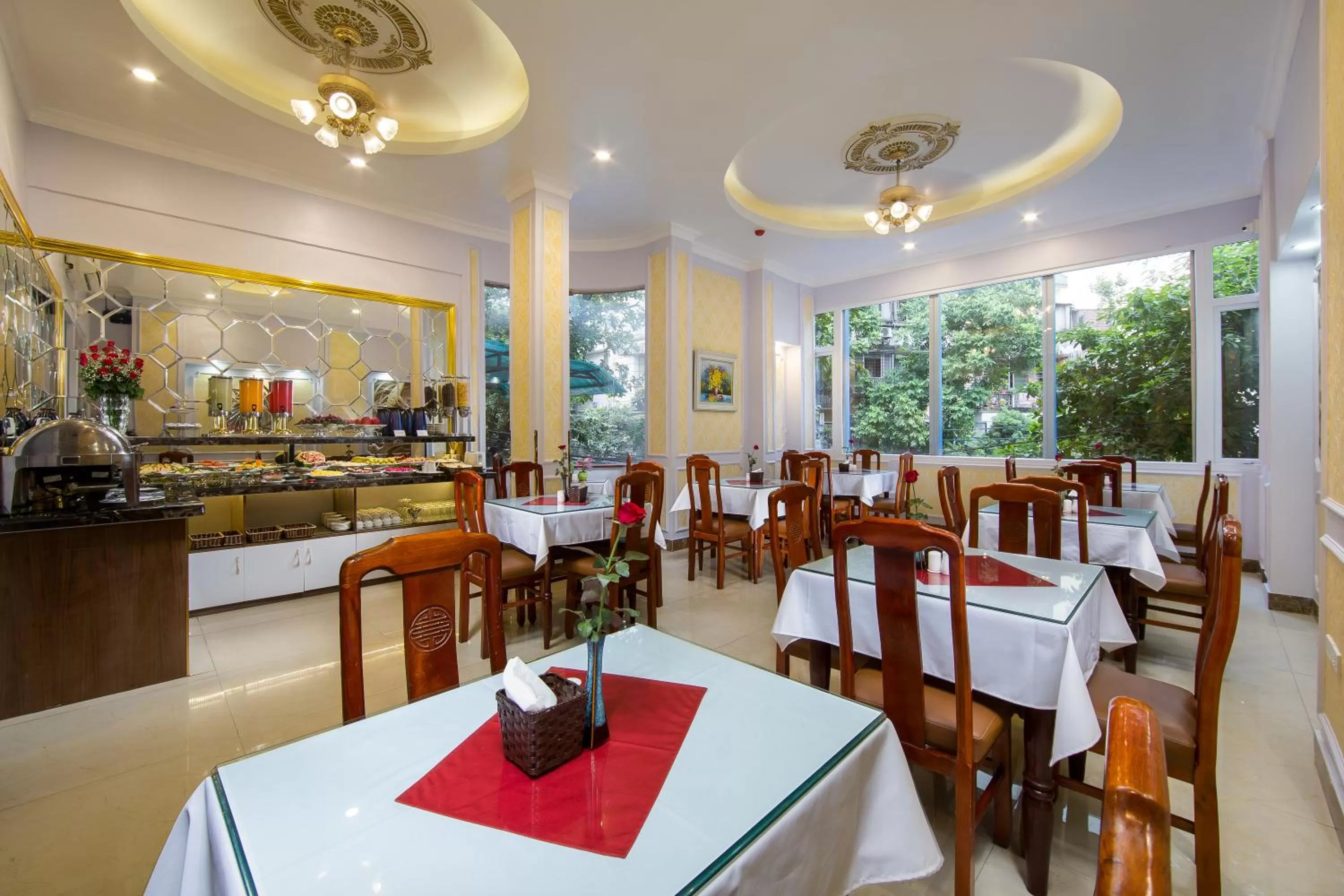Restaurant/places to eat in Hanoi Royal Palace Hotel 2