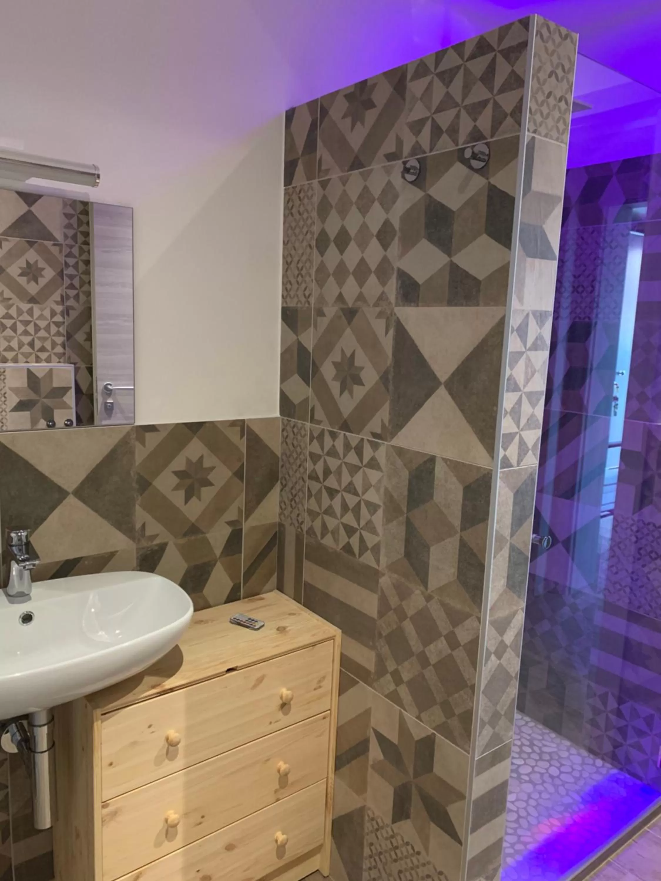 Bathroom in Sala dell Estate Guest House