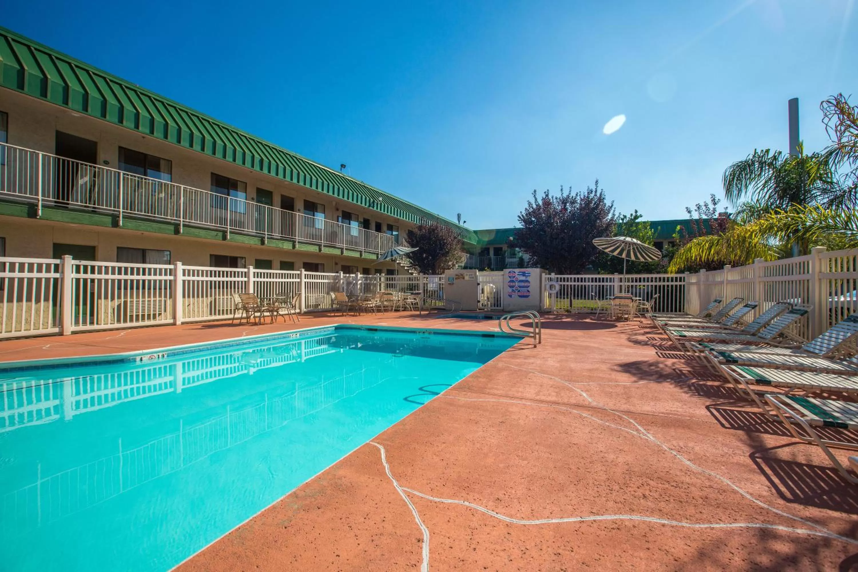 Day in University Inn Fresno