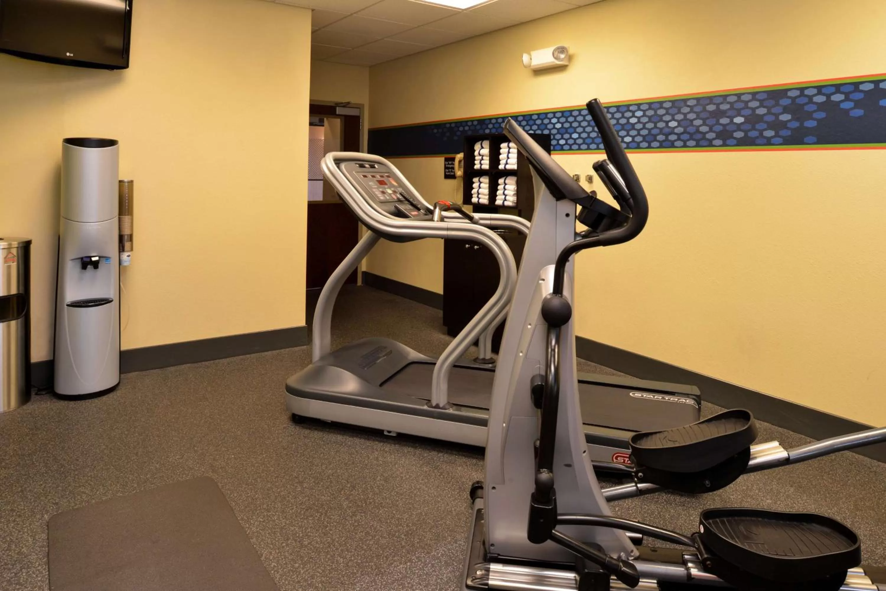 Fitness centre/facilities in Hampton Inn by Hilton Litchfield