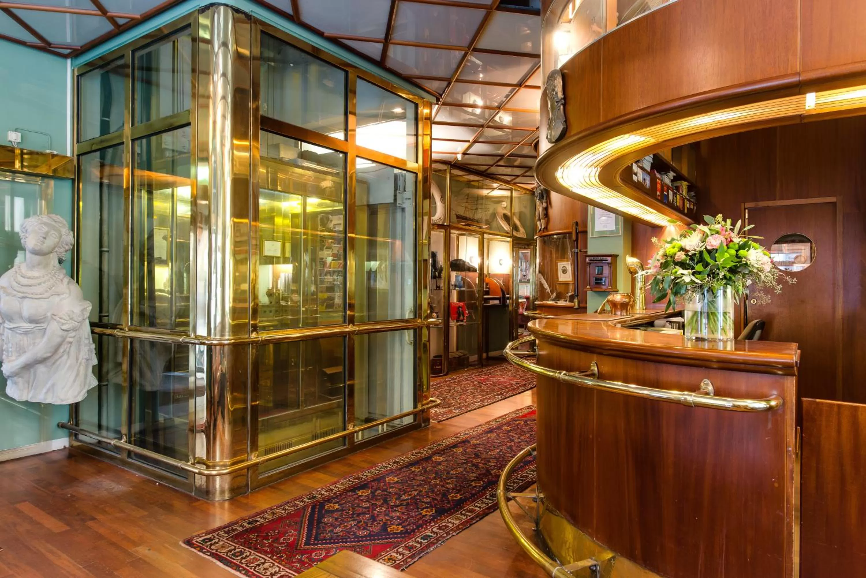 Lobby or reception in Victory Hotel