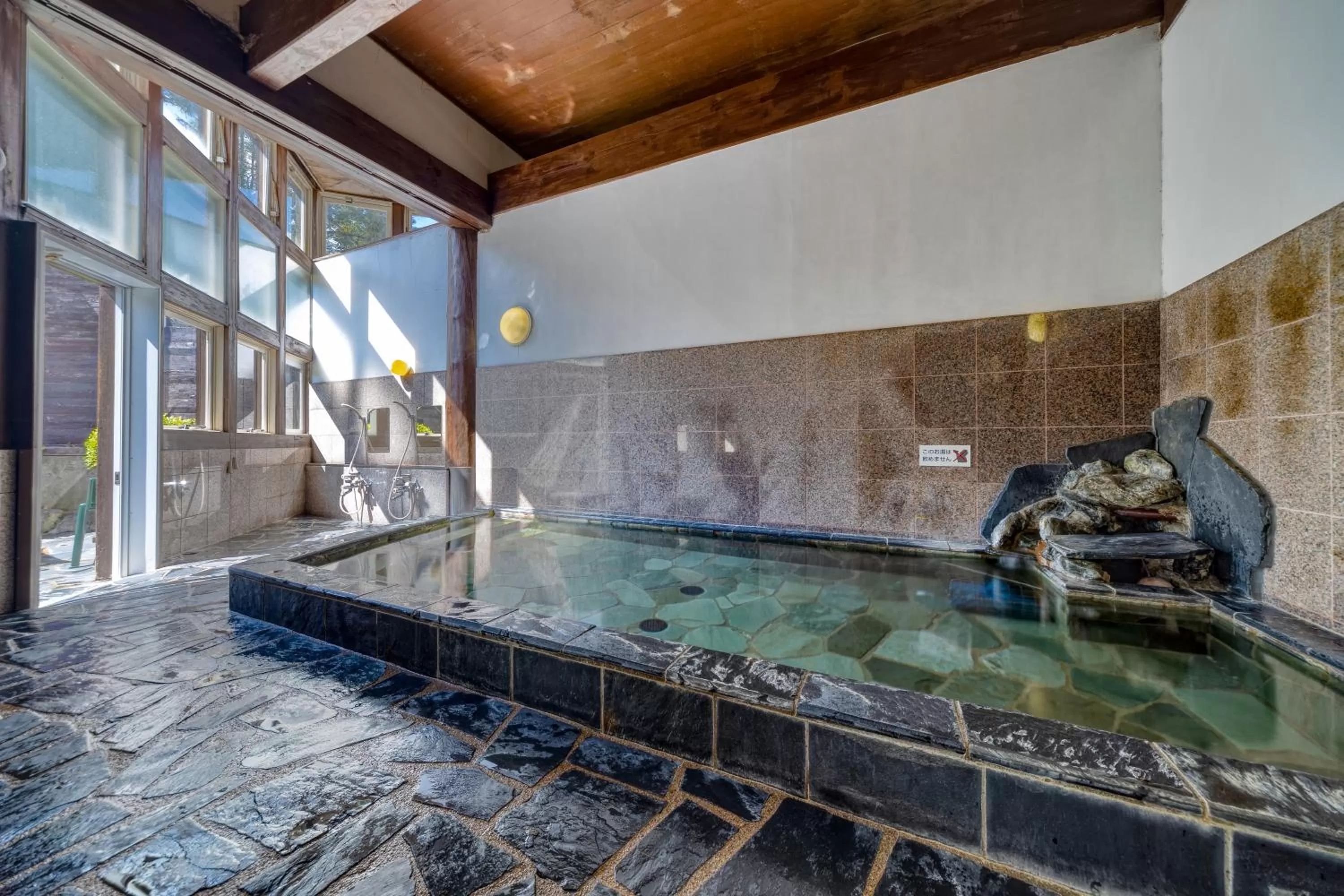 Public Bath in Hakuba Hotel Paipu no Kemuri