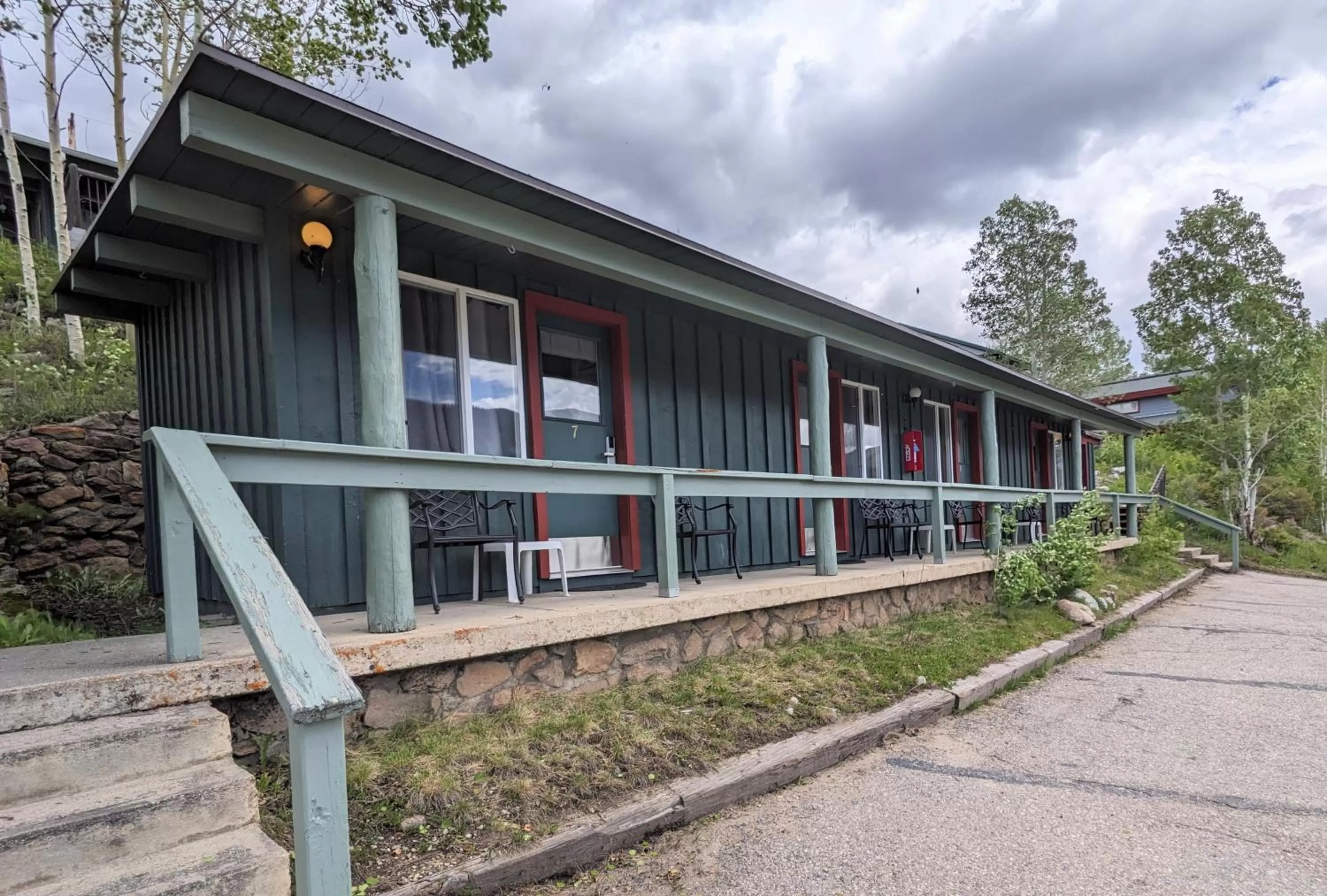 Balcony/Terrace, Property Building in Western Riviera Lakeside Lodging
