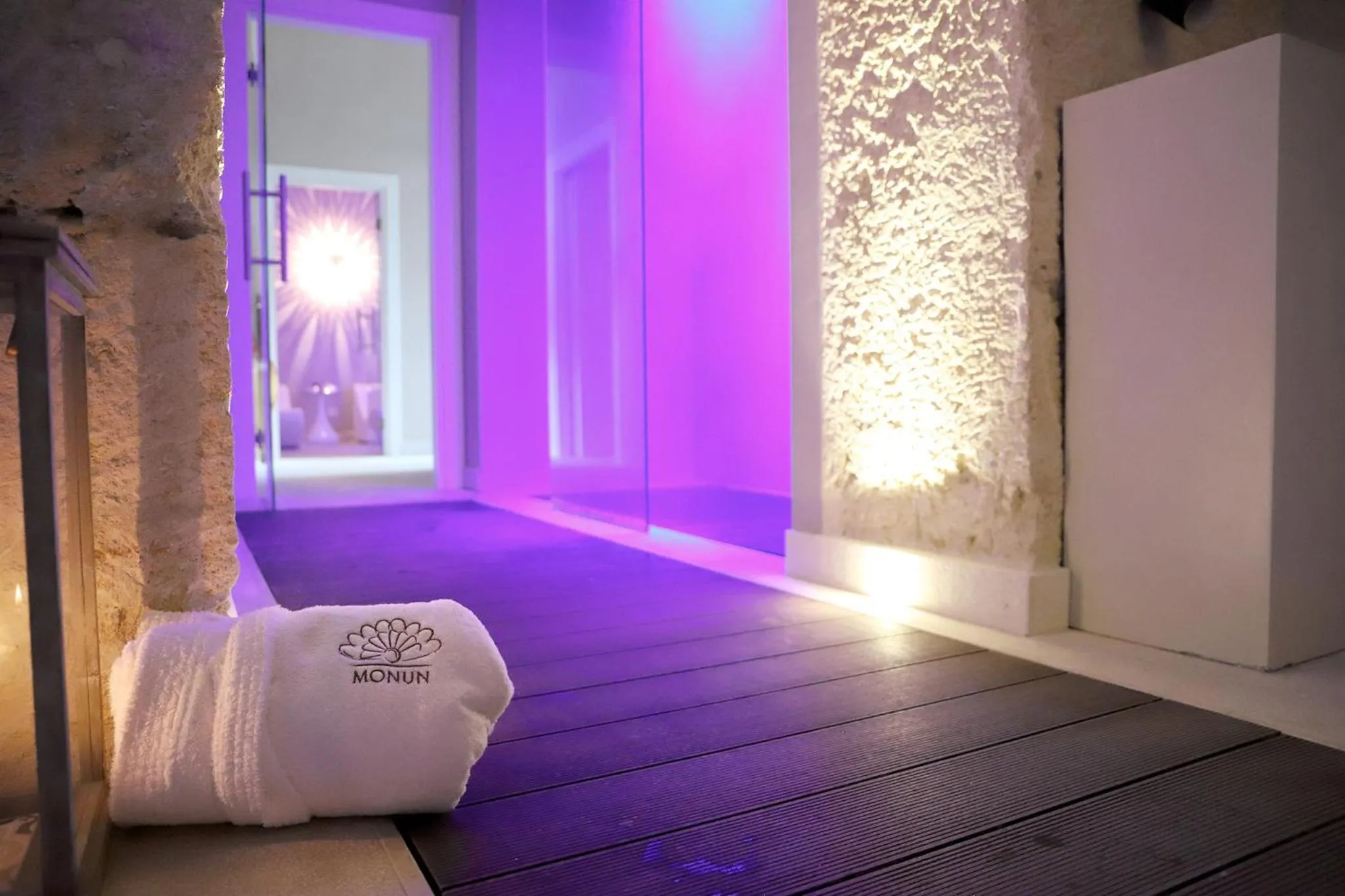 Spa and wellness centre/facilities, Bed in MONUN Hotel&Spa