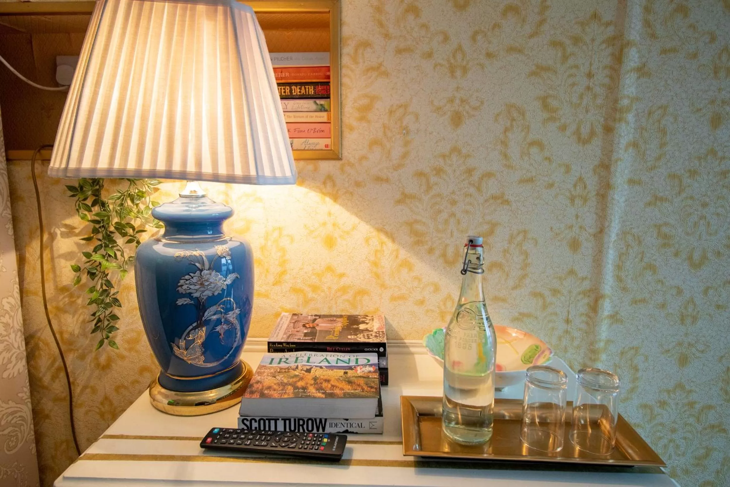 Drinks in Ryan's Daughter B&B