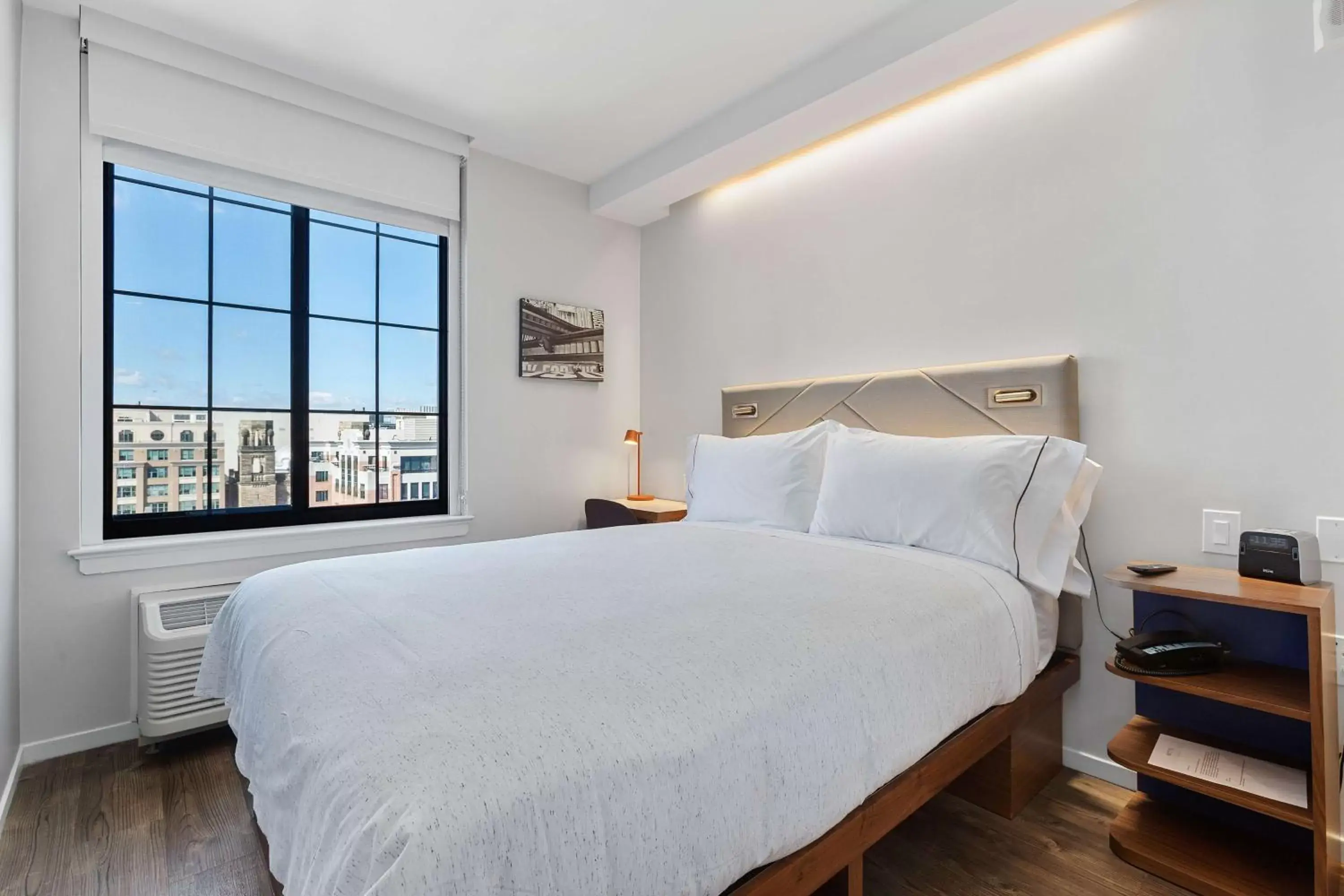 1 Full Bed in Motto by Hilton Washington DC City Center 1 Full Bed in Motto by Hilton Washington DC City Center