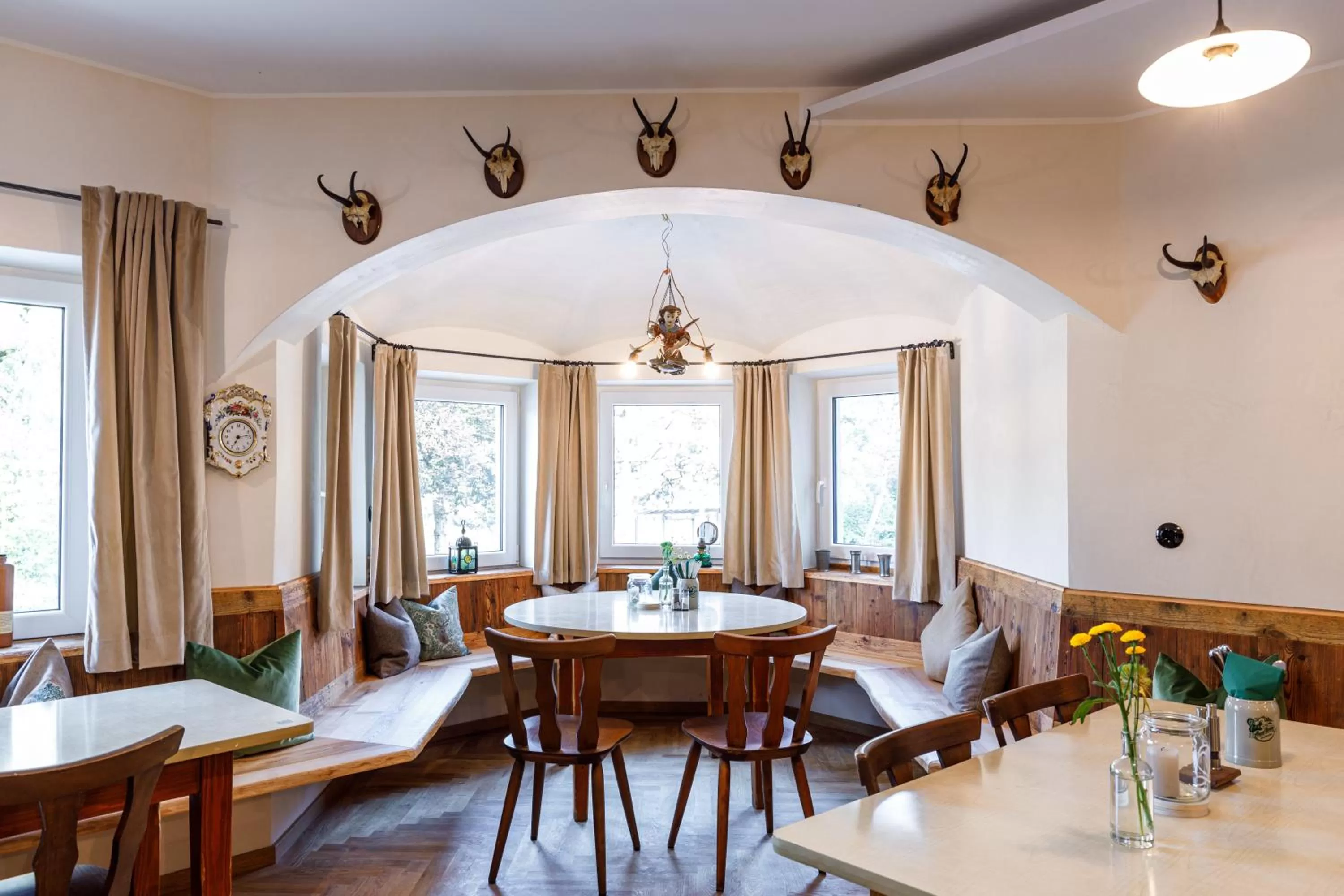 Restaurant/places to eat in Bergwirt Hotel & Gasthof