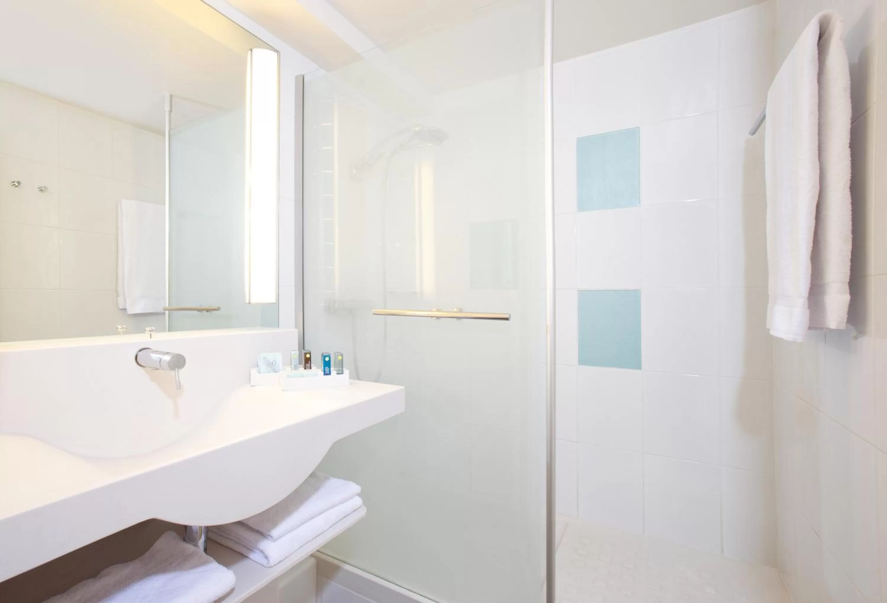 Bathroom in Novotel London Excel