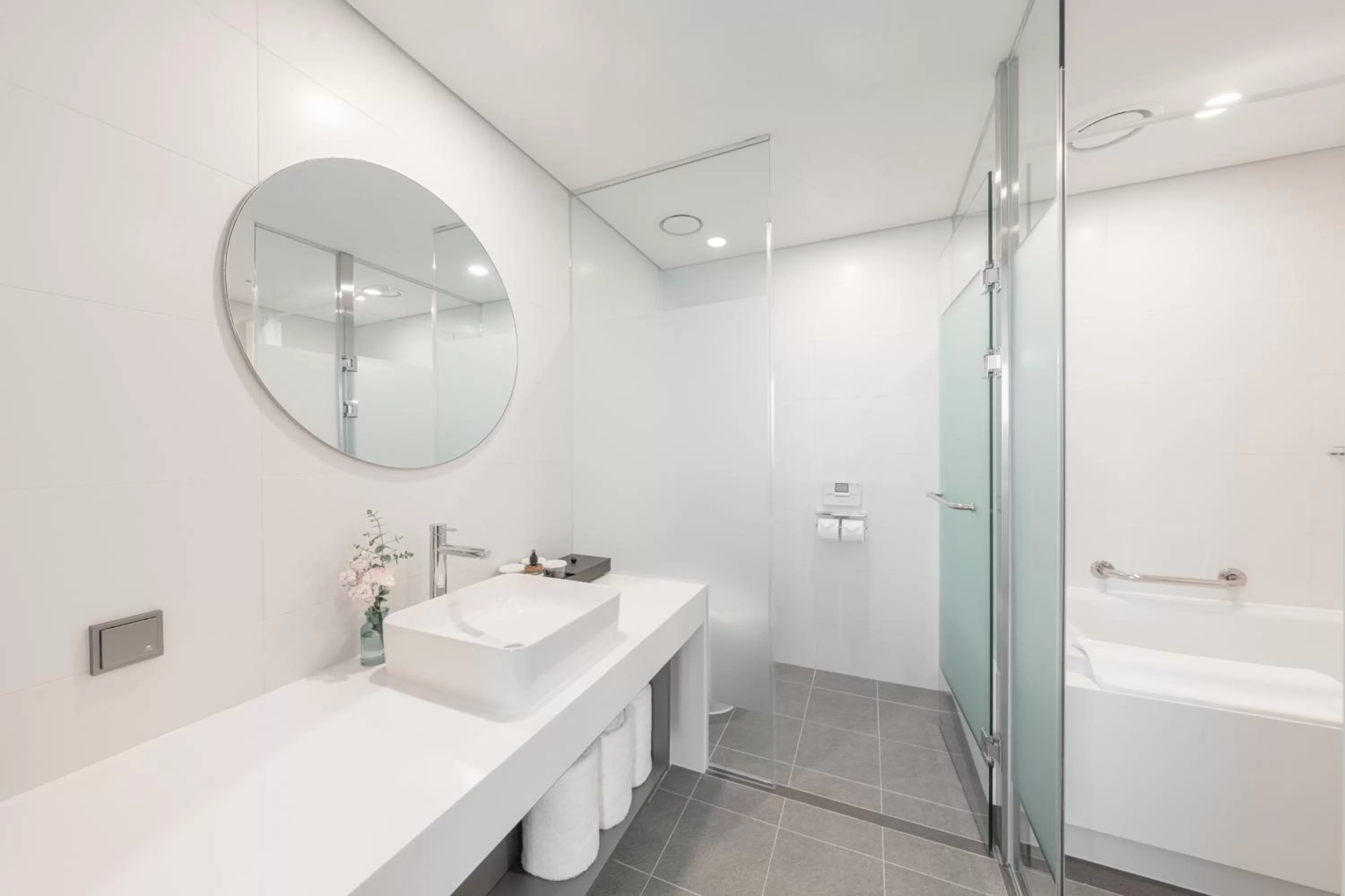 Toilet in Nine Tree by Parnas Seoul Pangyo