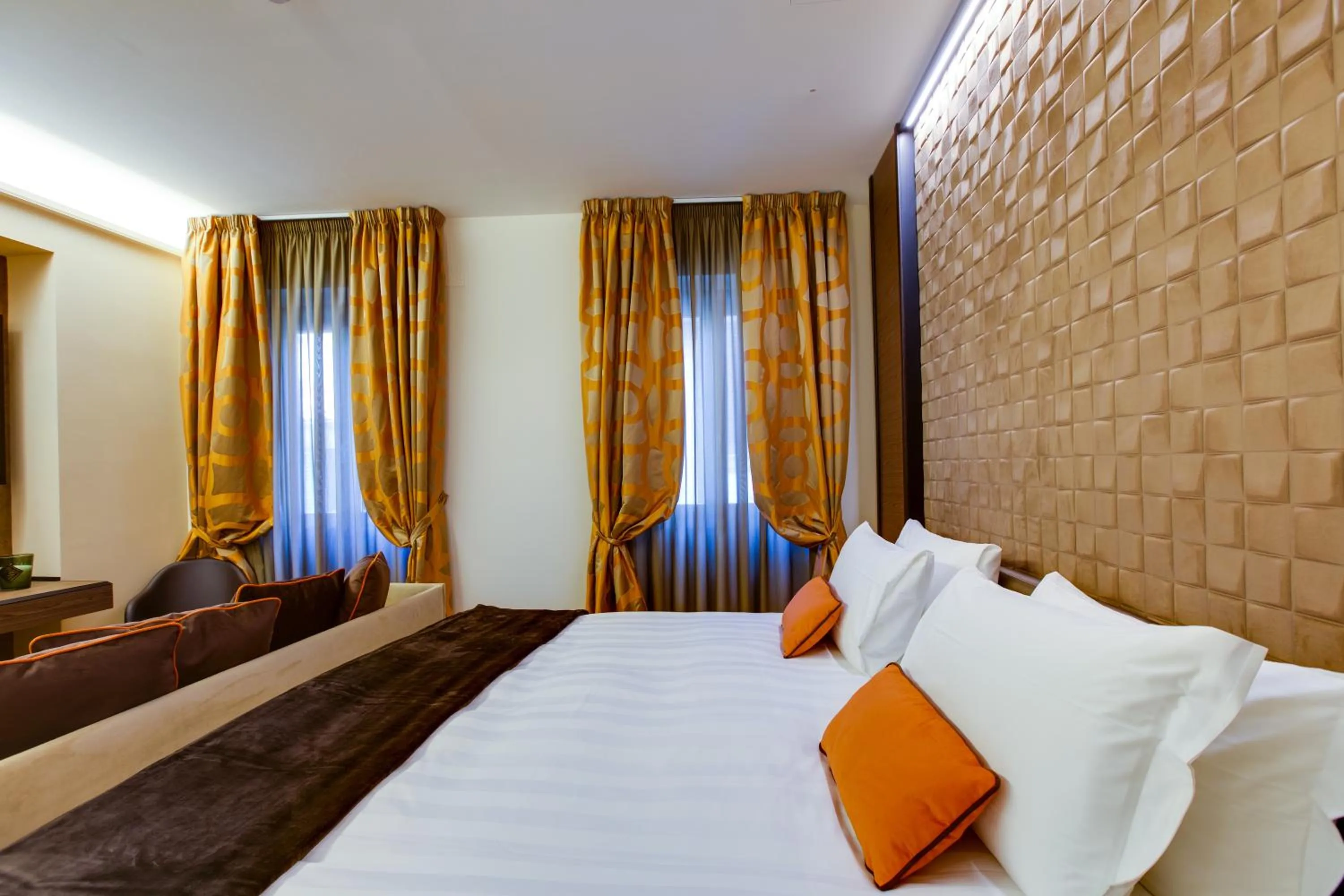 Photo of the whole room, Bed in Solo Experience Hotel