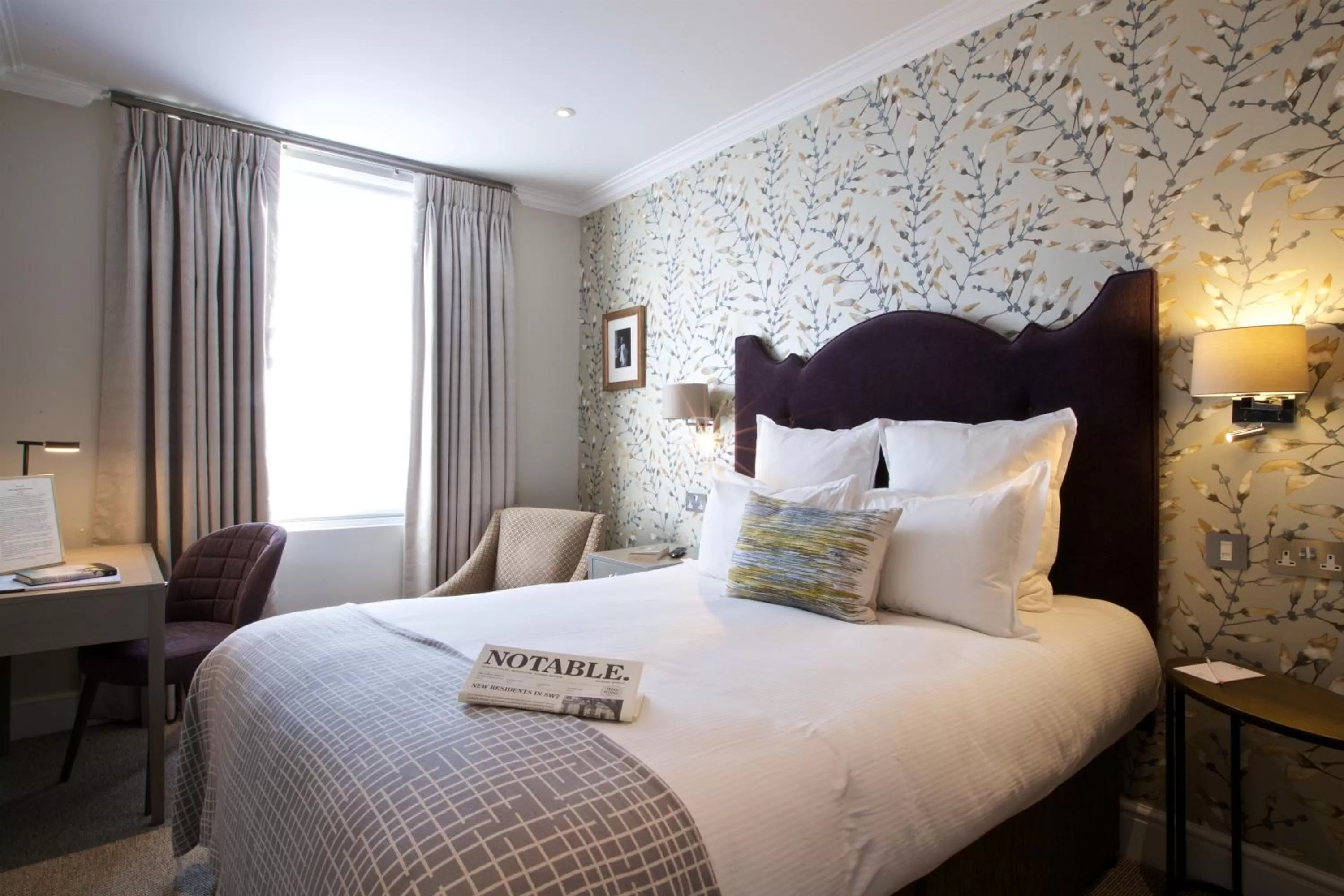 Bed in 54 Queen's Gate Hotel