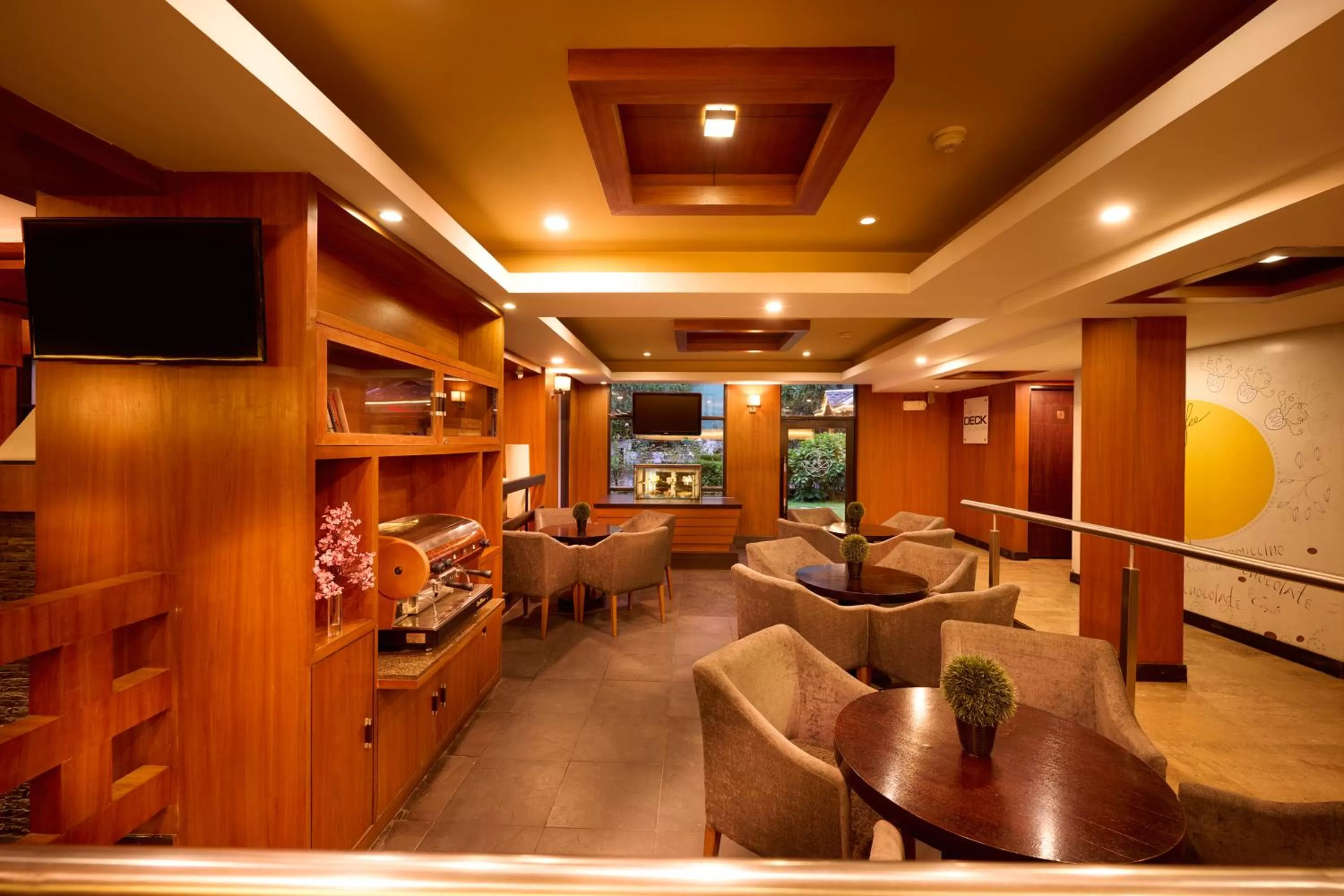 Lobby or reception in Renest River Country Resort Manali