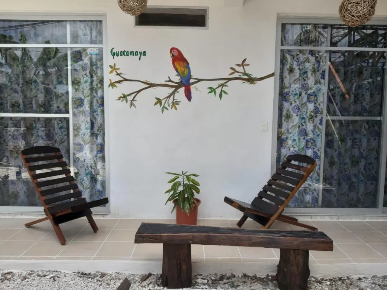 Property building in La Casa de las Aves