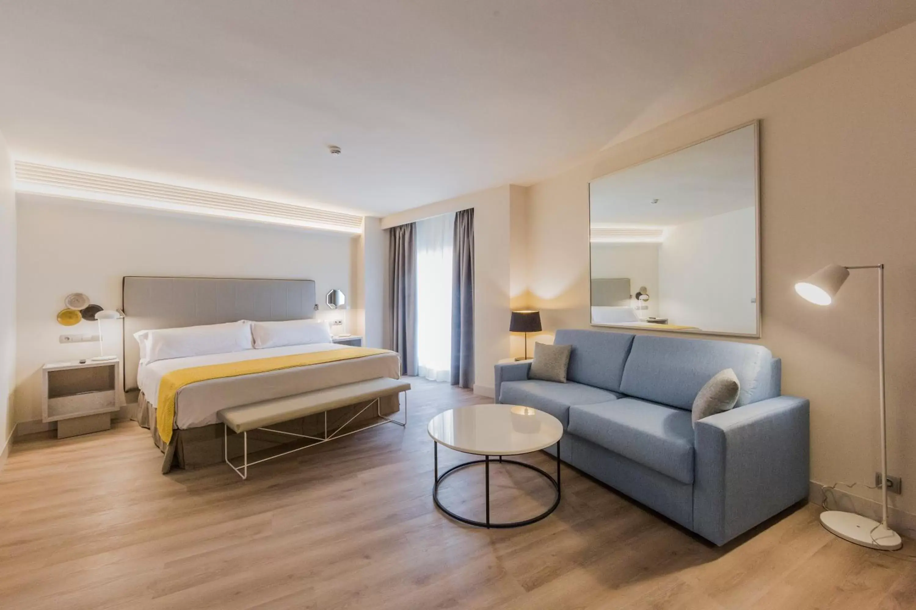 Junior Suite in Catalonia Granada Junior Suite in Catalonia Granada