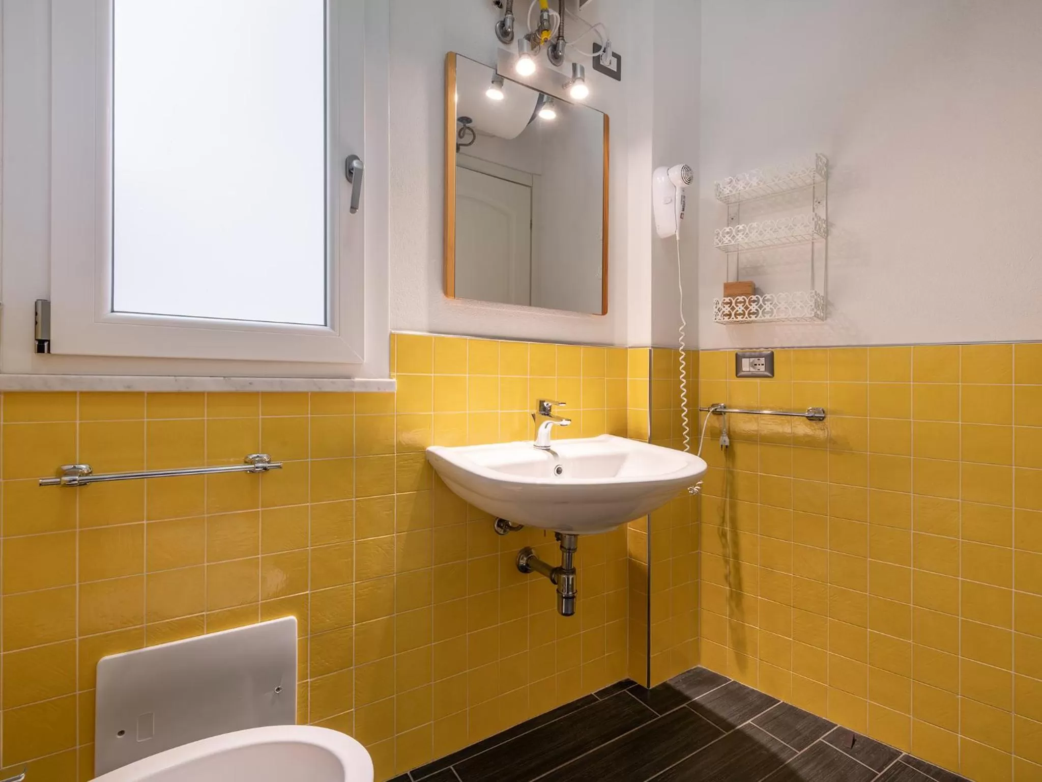 Bathroom in Affittacamere Sa Pardula