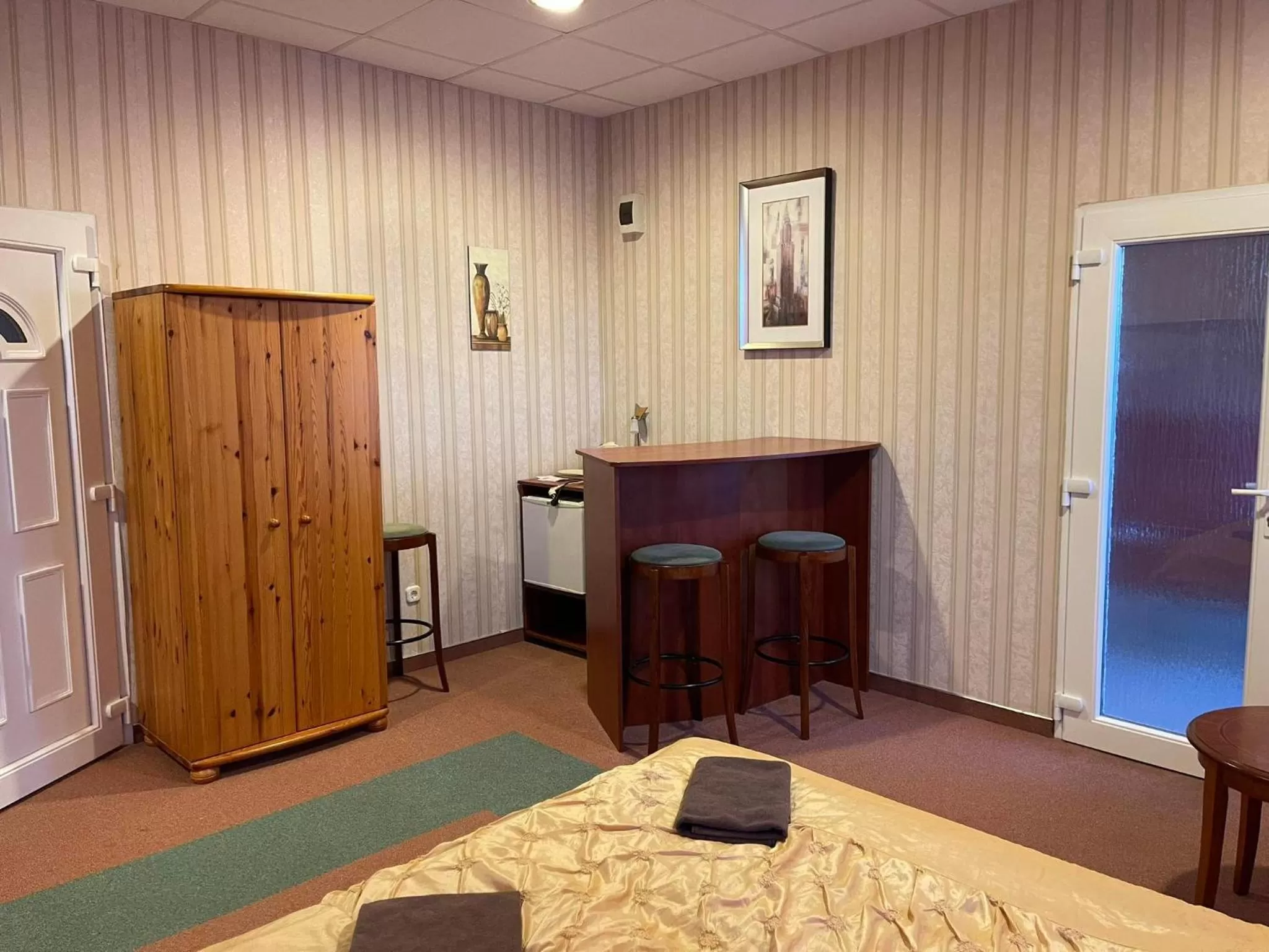 TV and multimedia in Airport Szálló