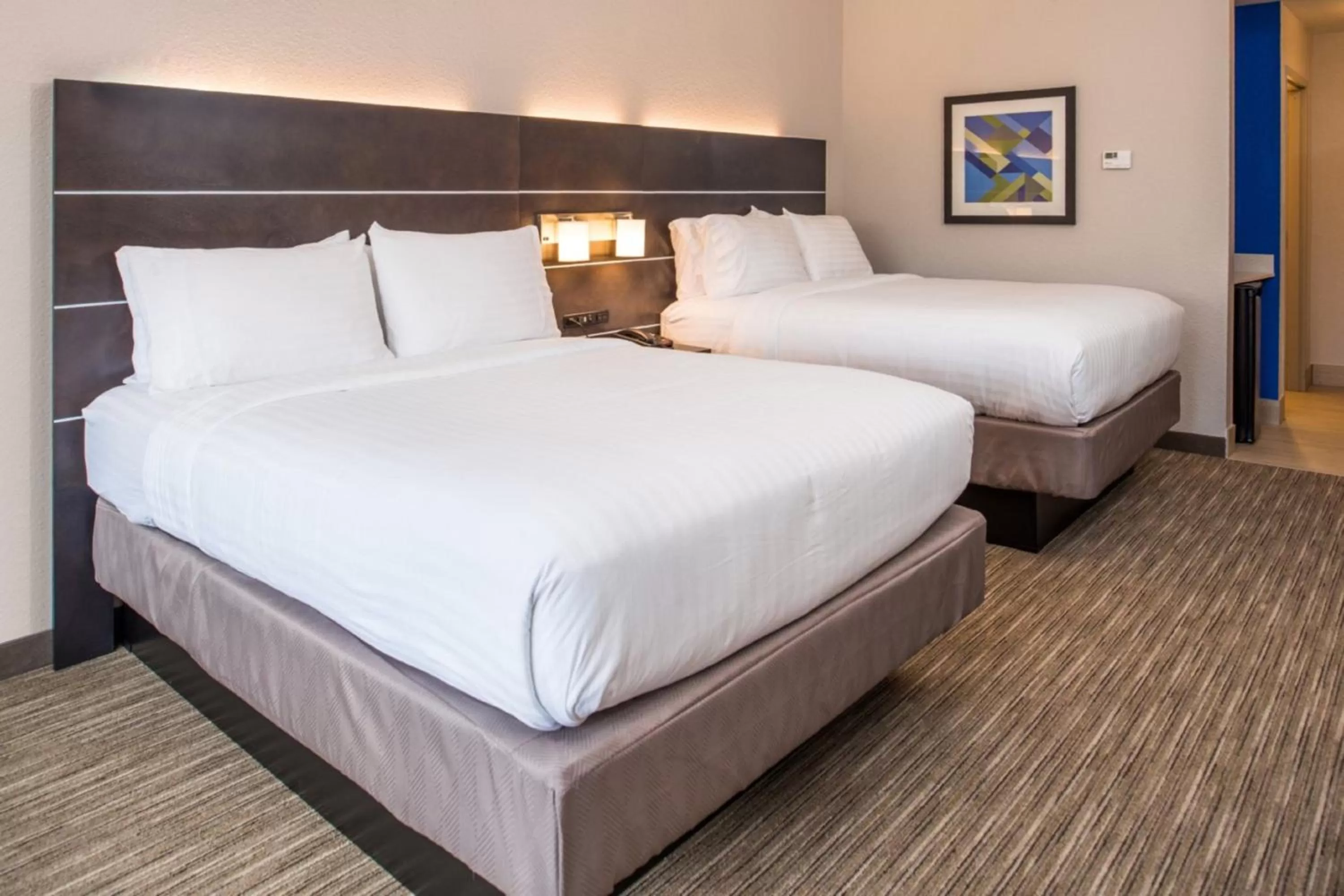 Photo of the whole room, Bed in Holiday Inn Express Jacksonville East by IHG