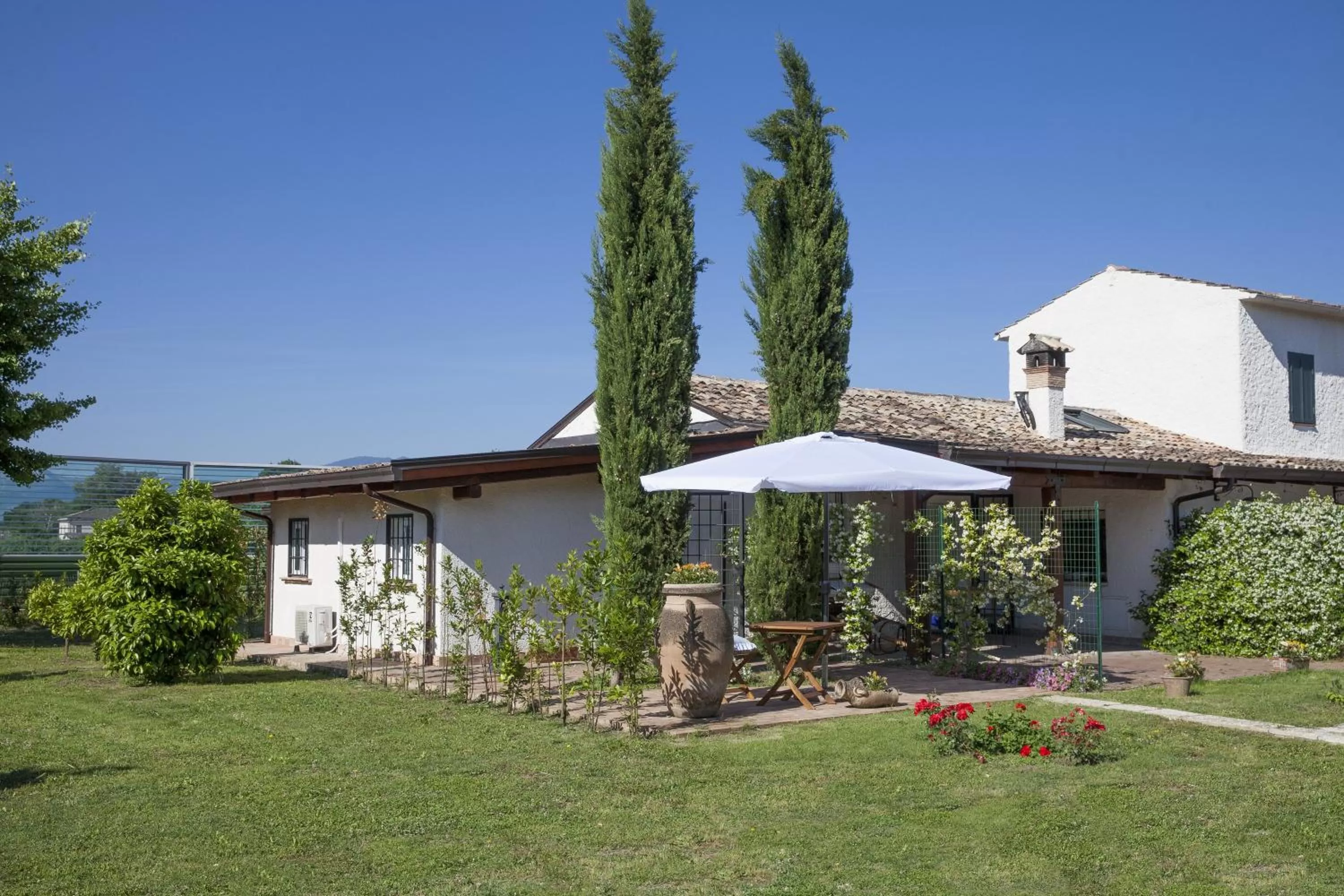 Property Building in Antico Casale Spezia Pelagalli