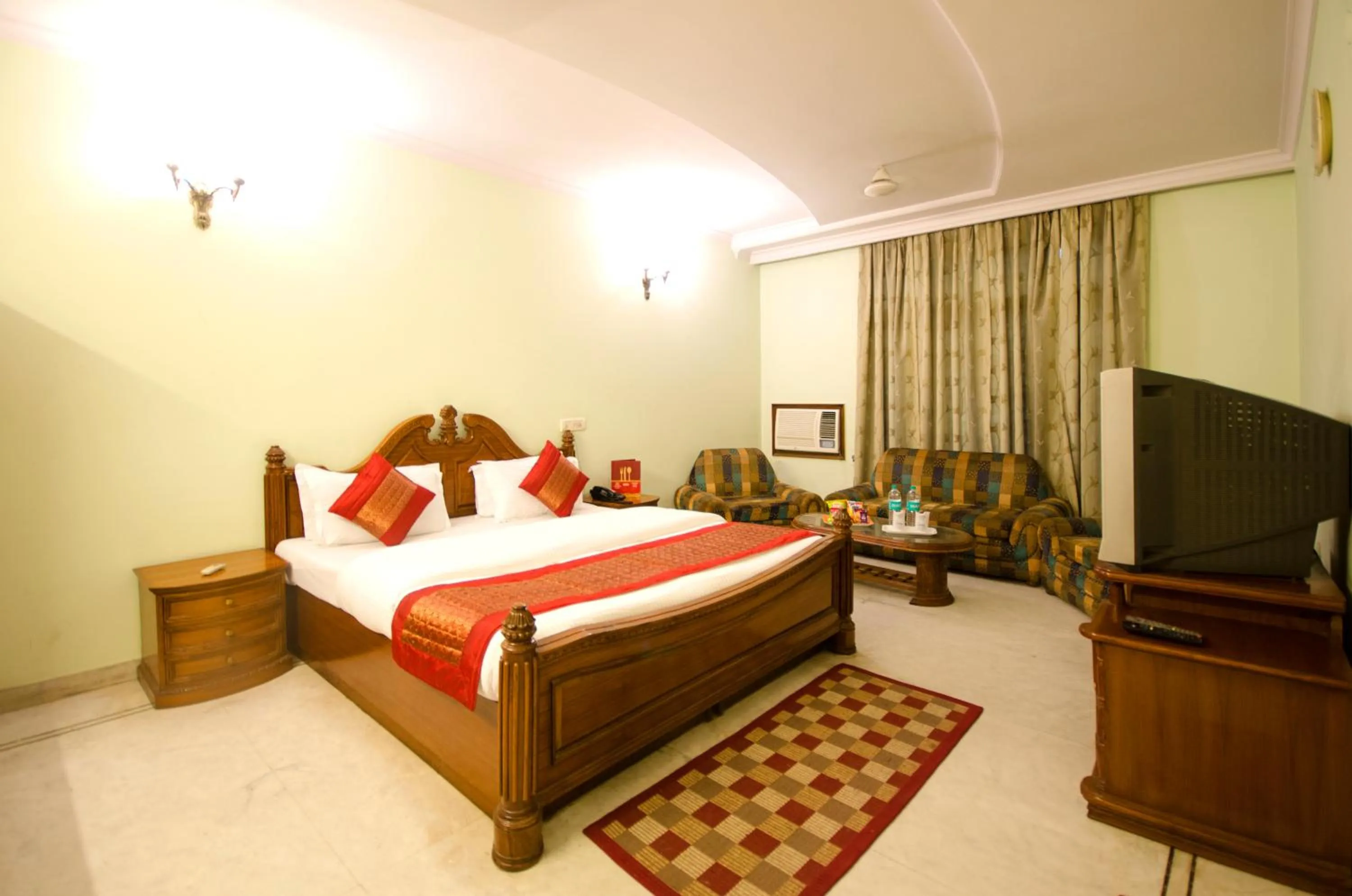 Bed in Hotel Pablas International, New Delhi, Near Metro