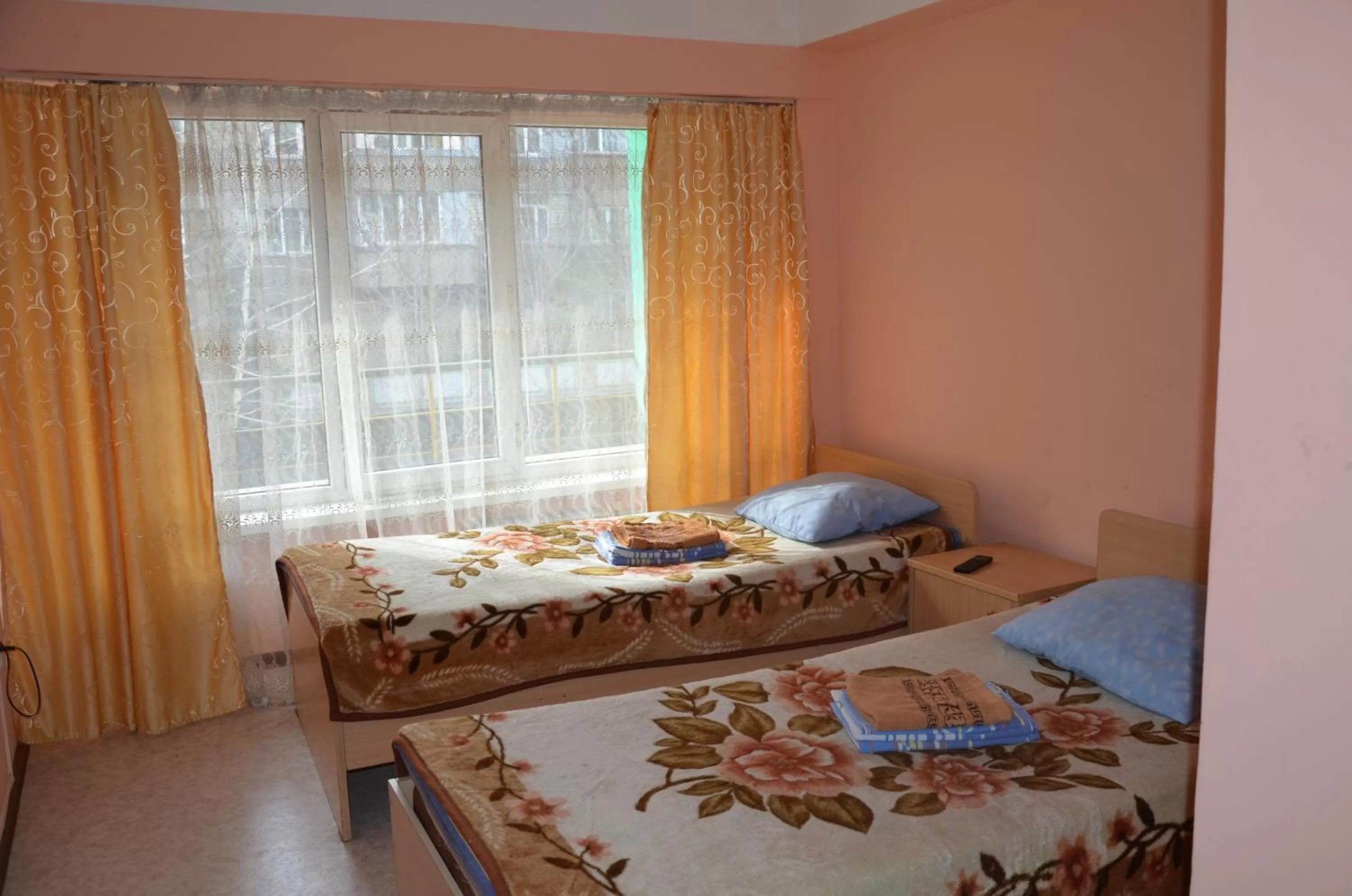 Photo of the whole room, Bed in Hotel Kezdesu