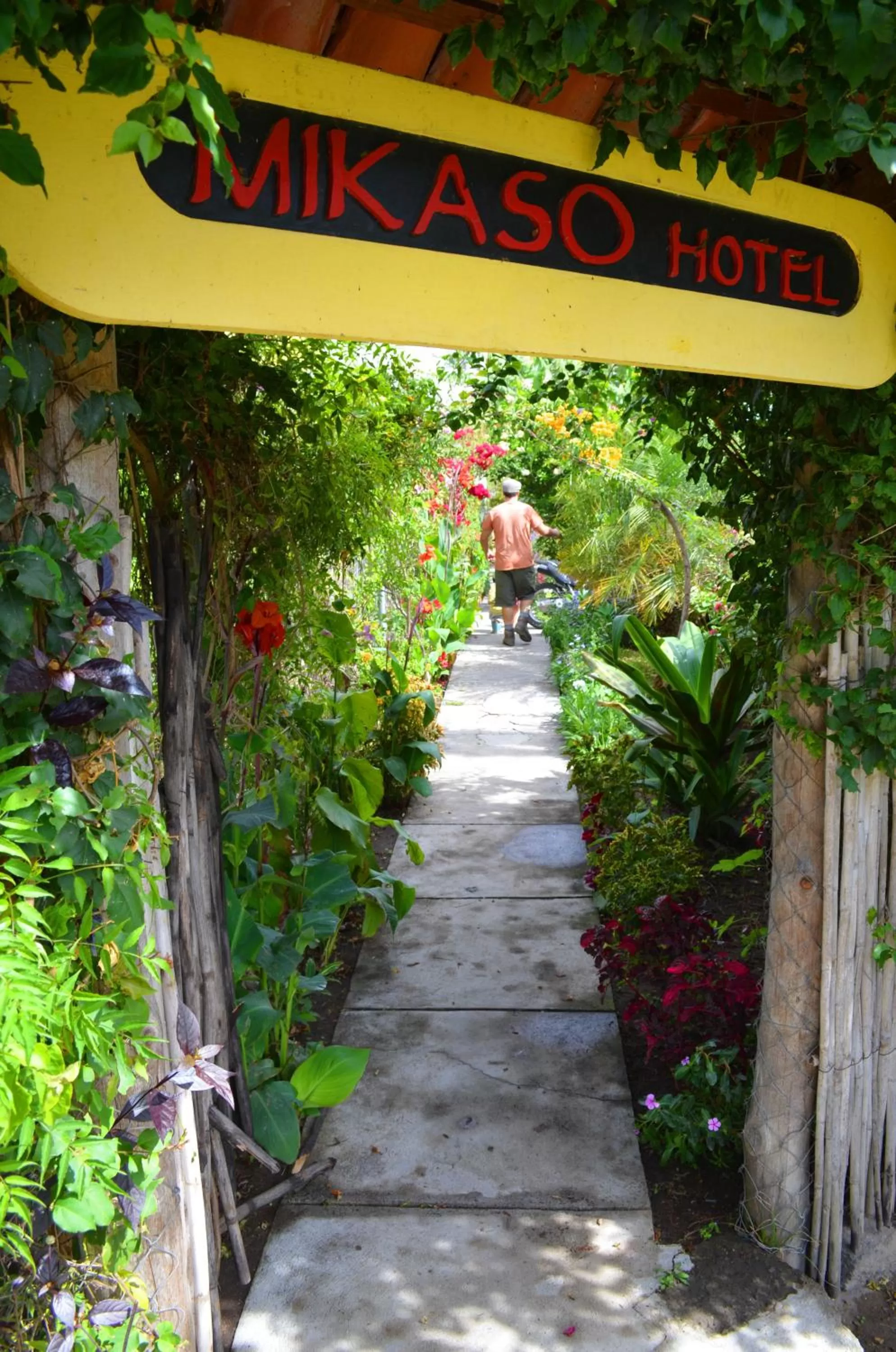Facade/entrance in Mikaso Hotel
