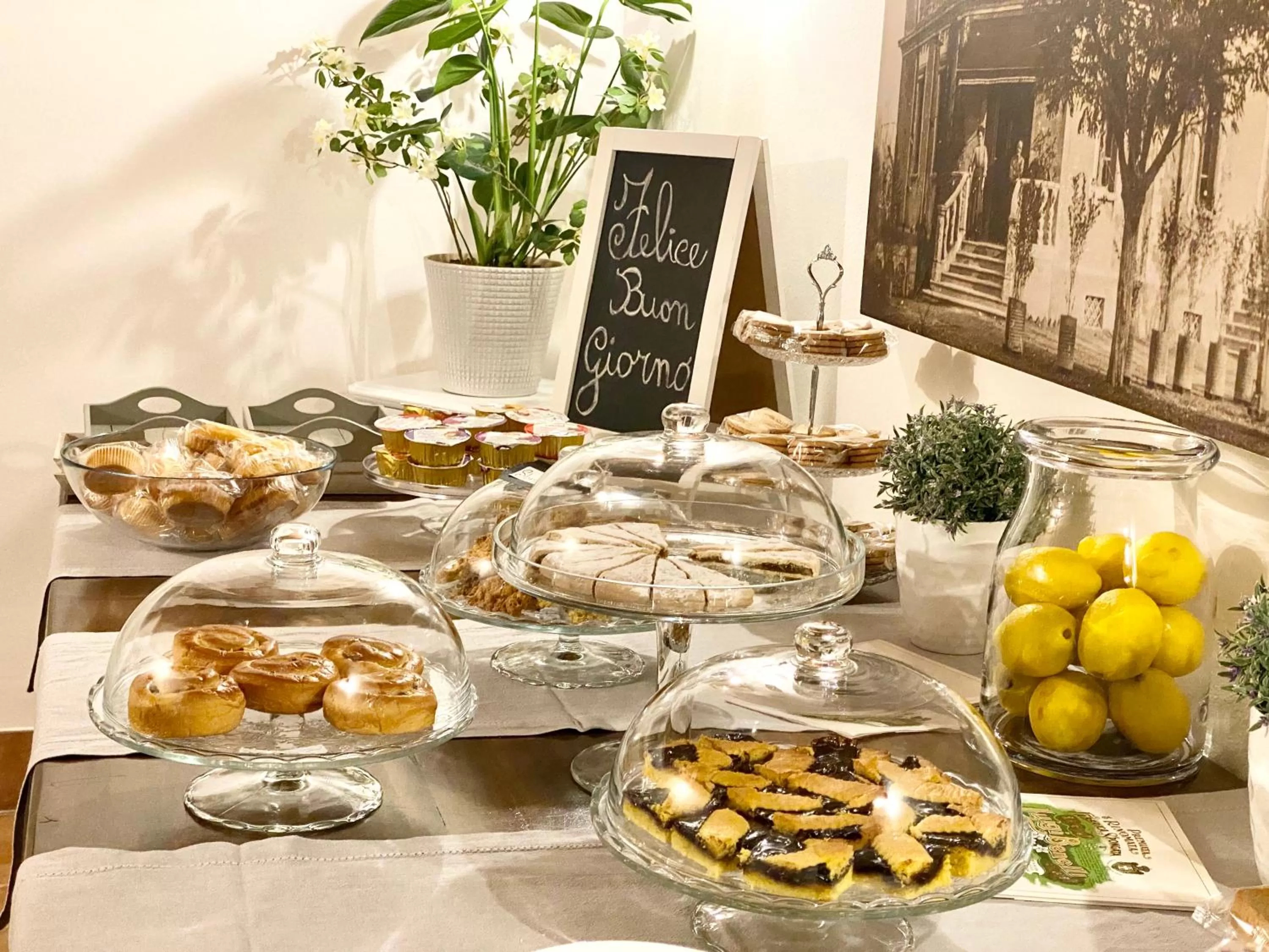 Breakfast, Food in B&B STAZIONE DON CAMILLO