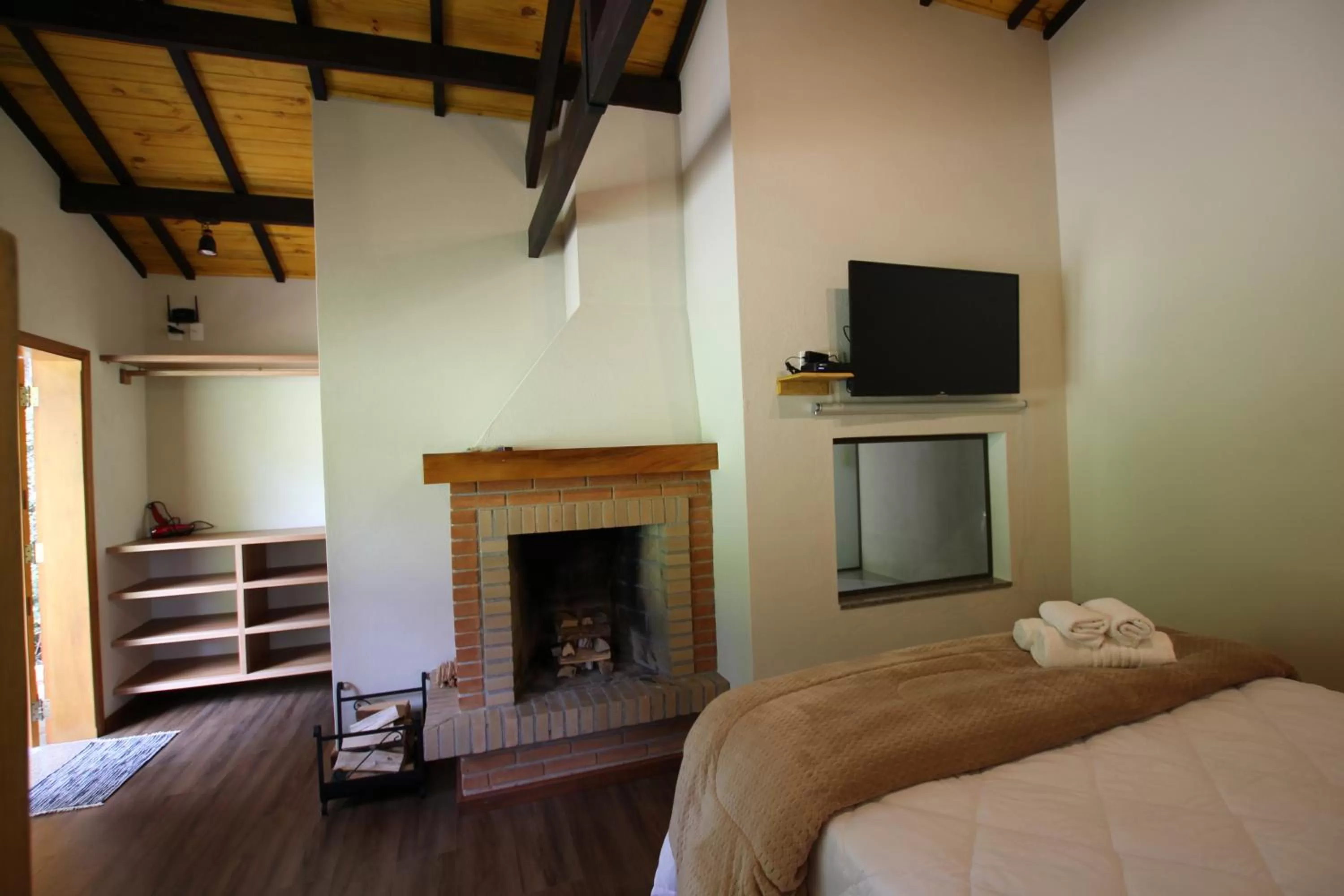 Photo of the whole room, Bed in Pousada Aguia da Montanha