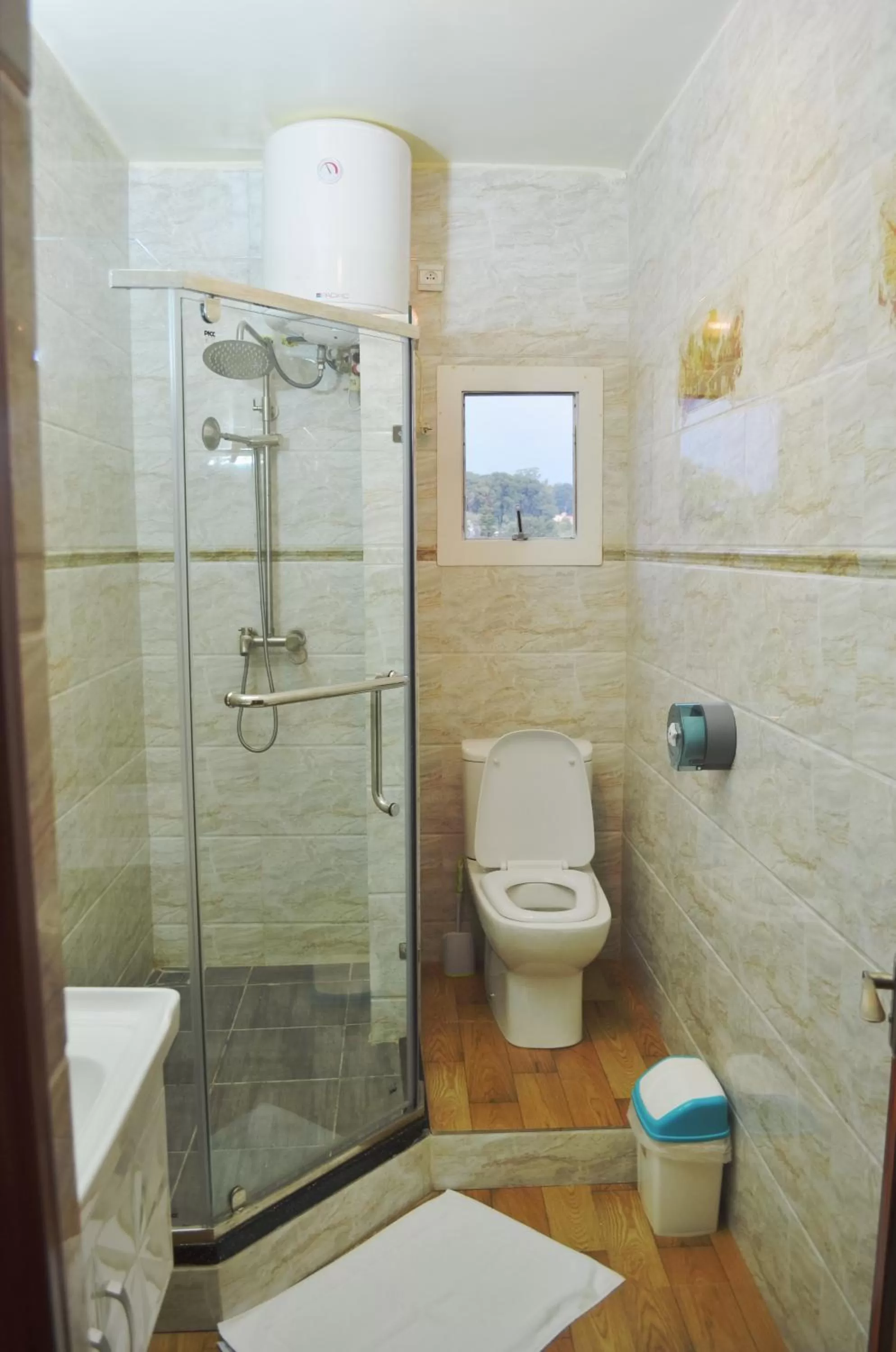 Shower in Anouk Hotel