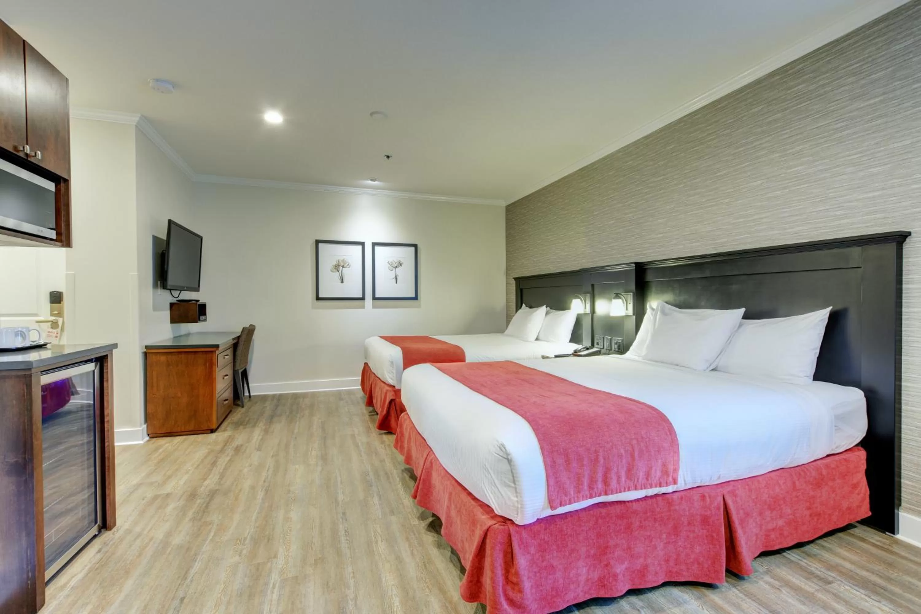 Quadruple Room in Strathcona Hotel