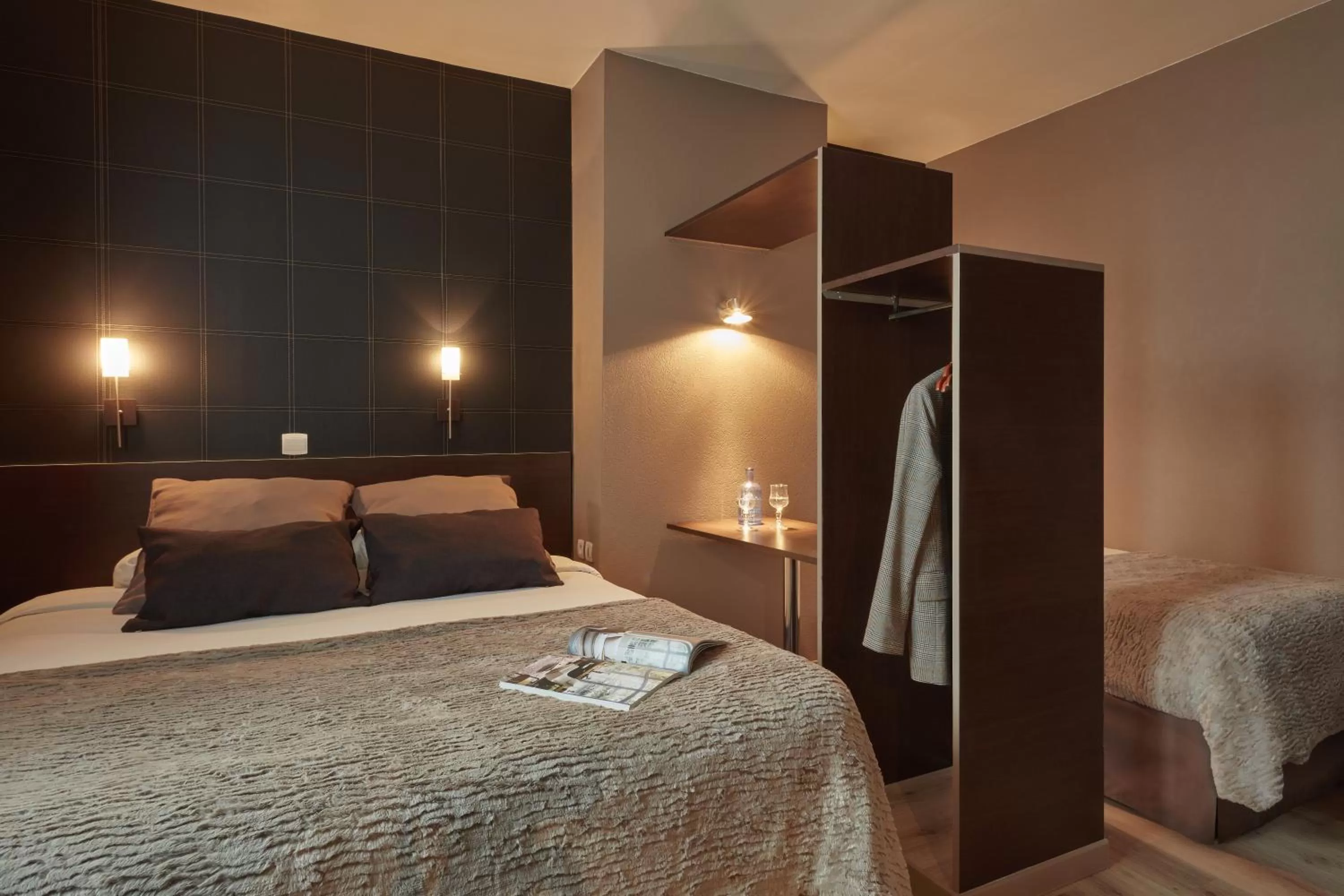 Photo of the whole room in Ashley Hôtel Le Mans Centre Gare