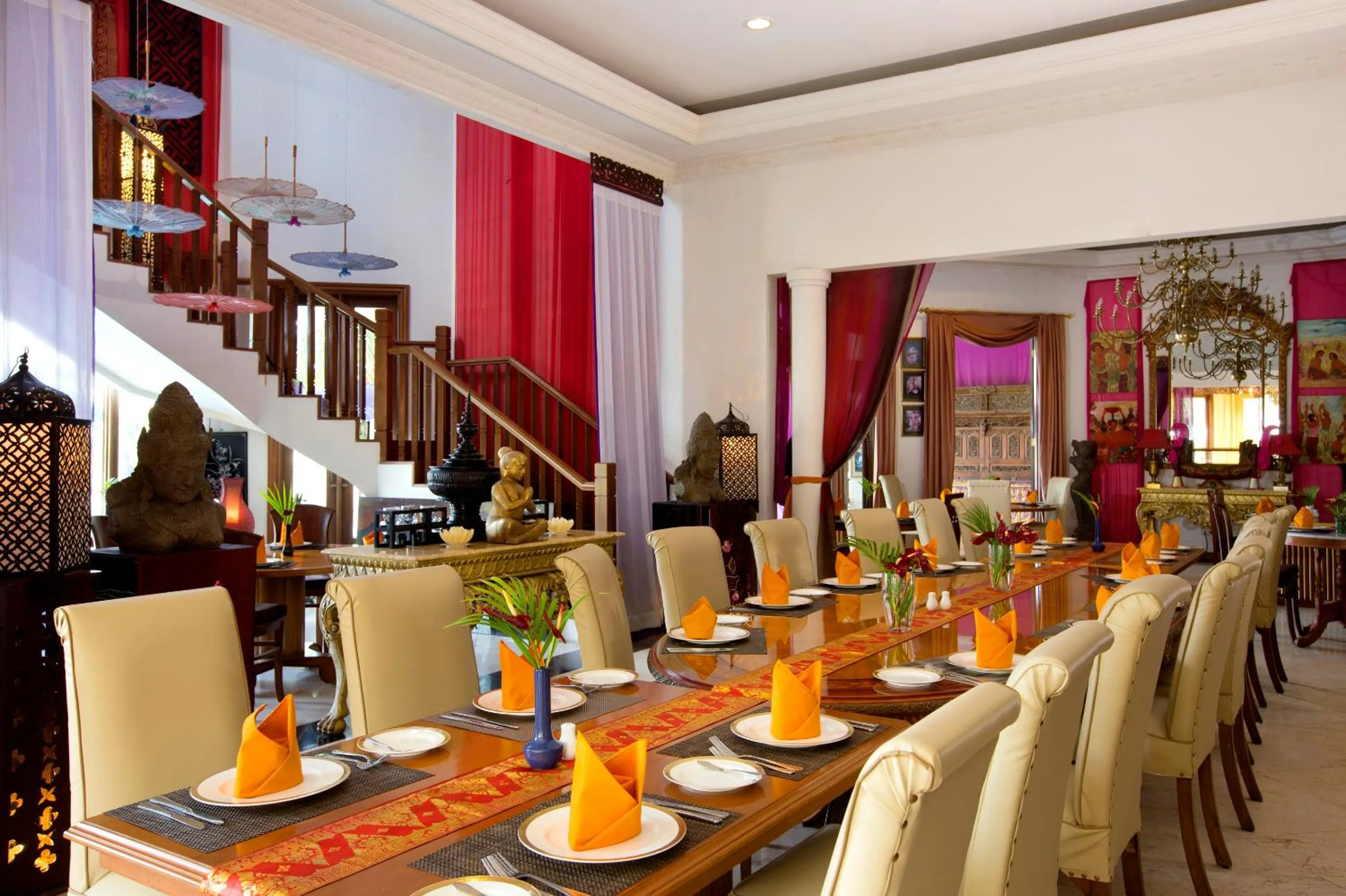 Restaurant/places to eat in The Mansion Resort Hotel & Spa