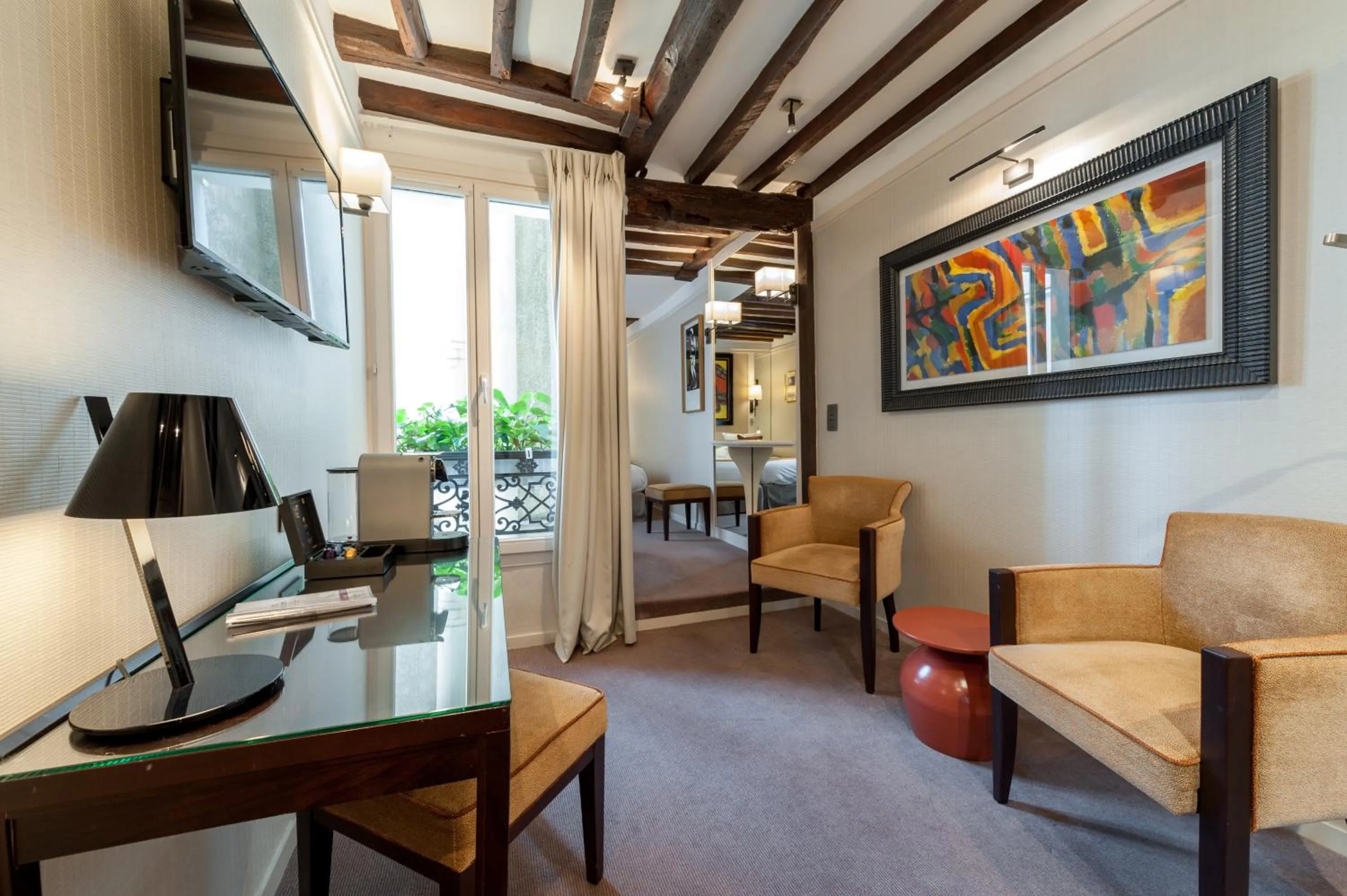 Seating area in Best Western Plus Hotel Sydney Opera