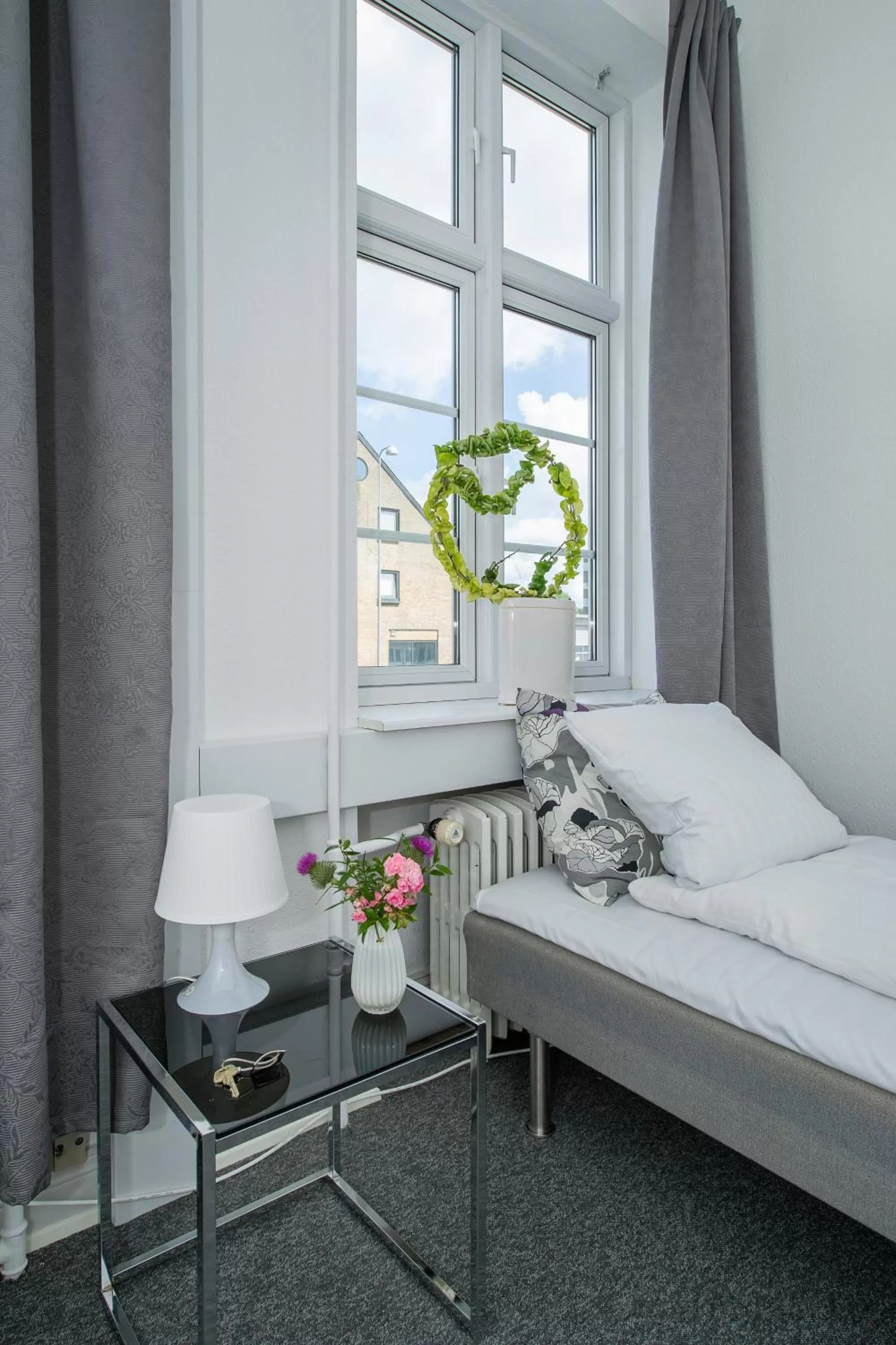 Bed, Seating Area in Villa Gertrud