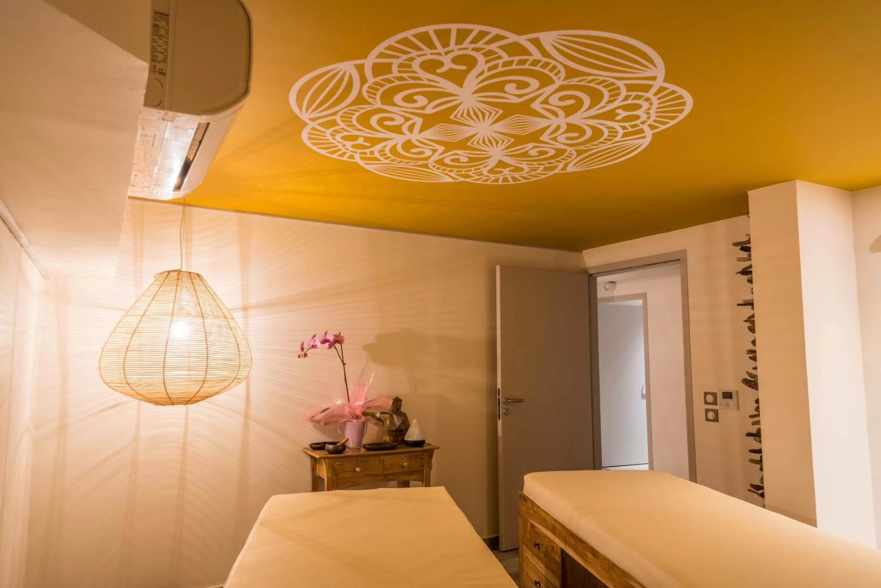 Spa and wellness centre/facilities, Bed in Le Battant Des Lames