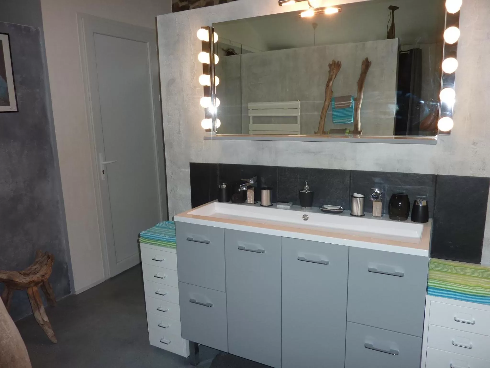 Bathroom, Kitchen/Kitchenette in Loft Atypique