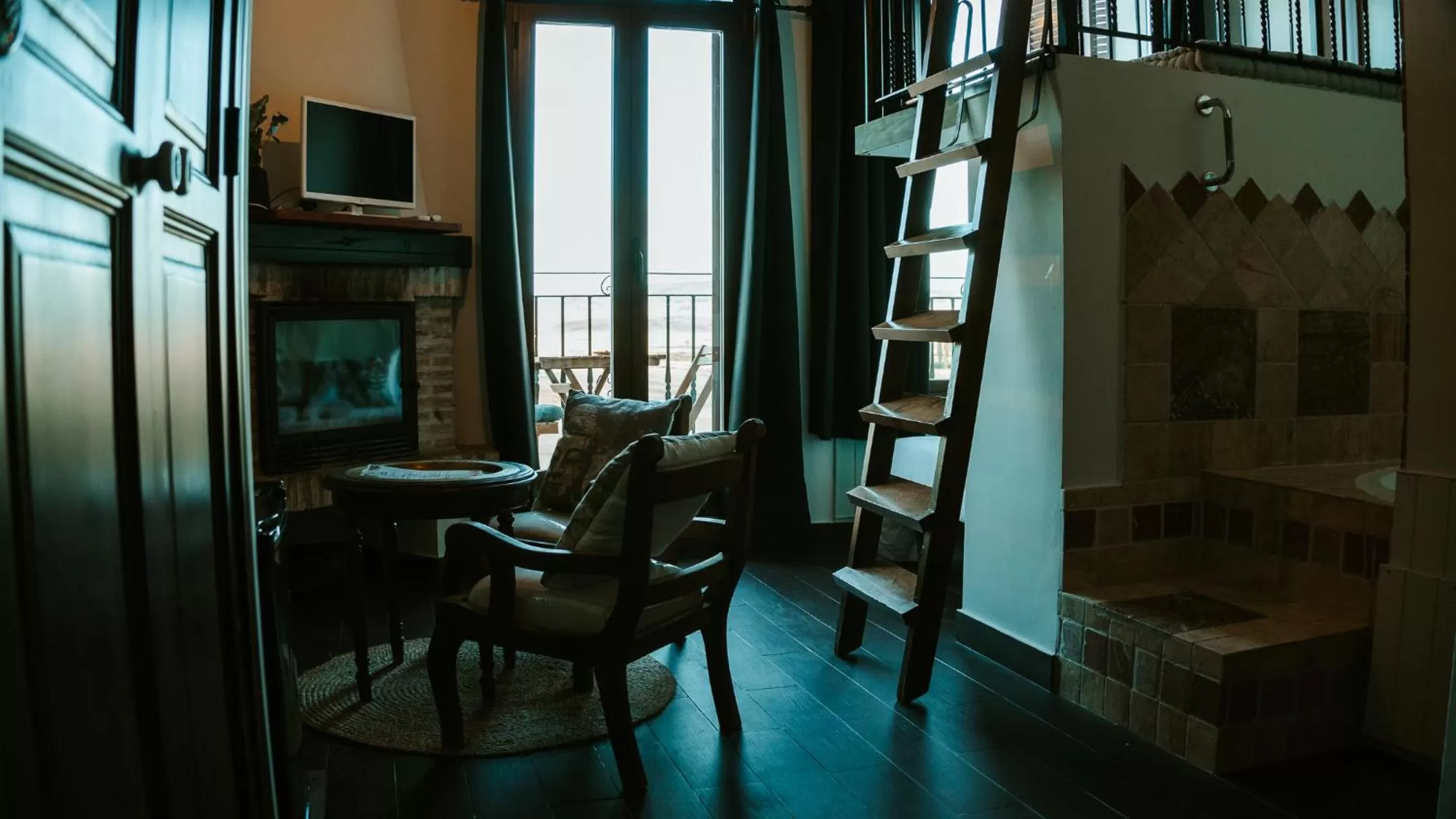 Decorative detail in Hospedería Ballesteros