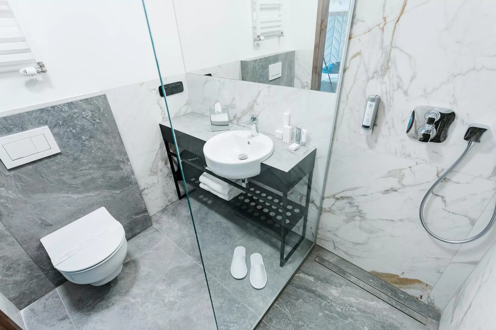 Shower in Focus Hotel Premium Kraków