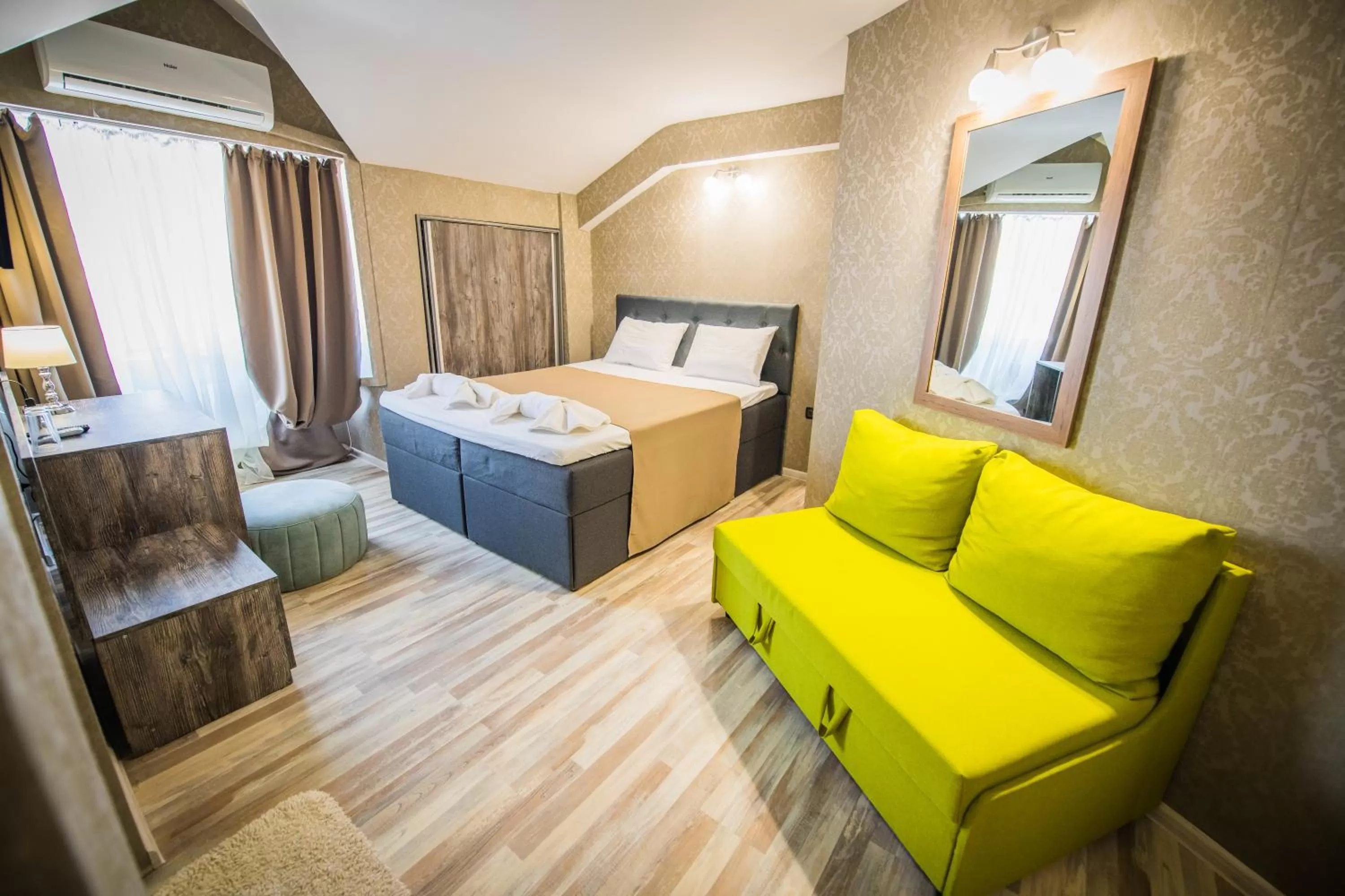 Bed in Vida Family Hotel