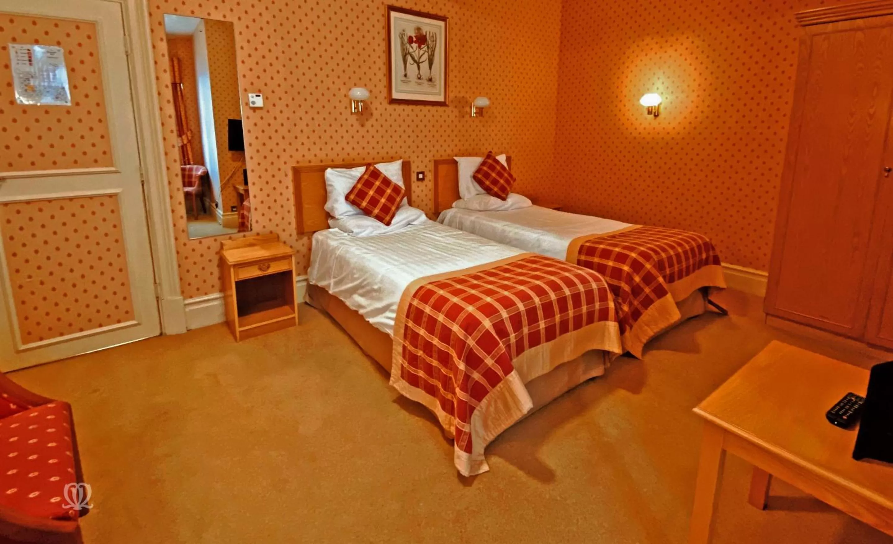 Bed in Metropole Hotel and Spa