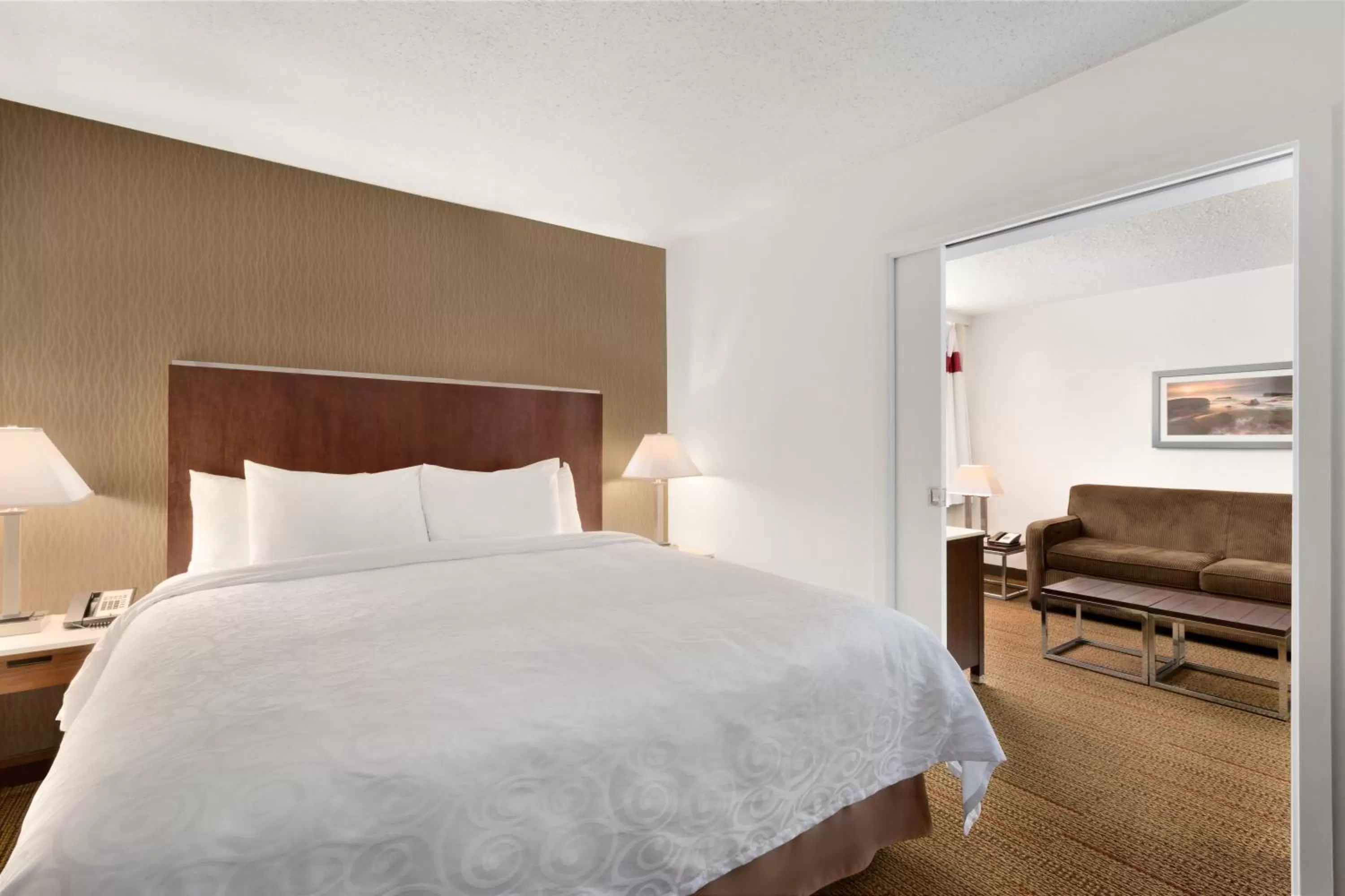 Photo of the whole room, Bed in Coast Discovery Inn