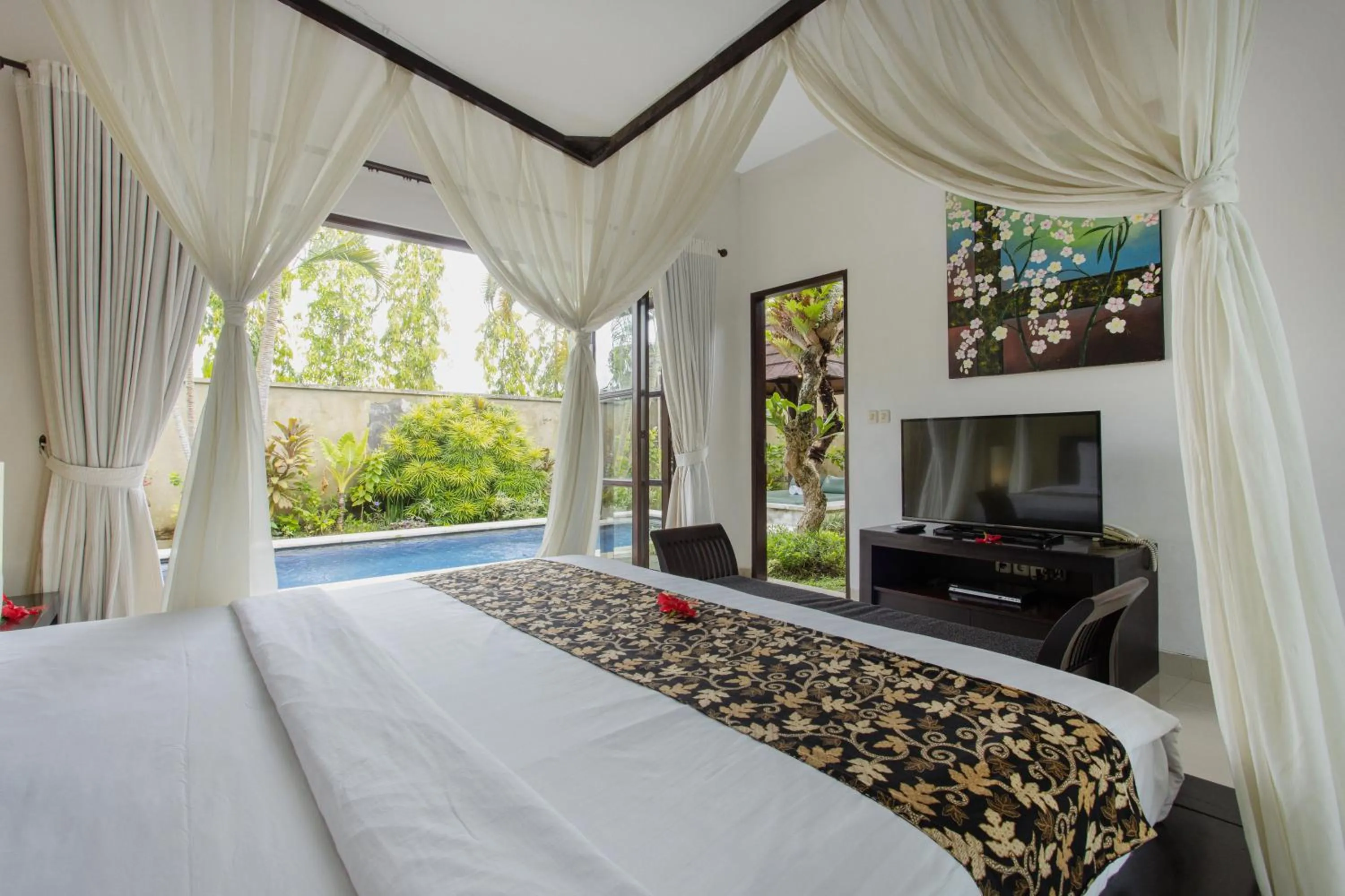 Bed in The Bidadari Villas and Spa Umalas - Seminyak