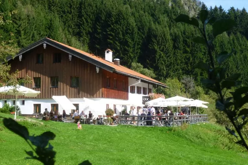 Property building in Berggasthof Butzn Wirt