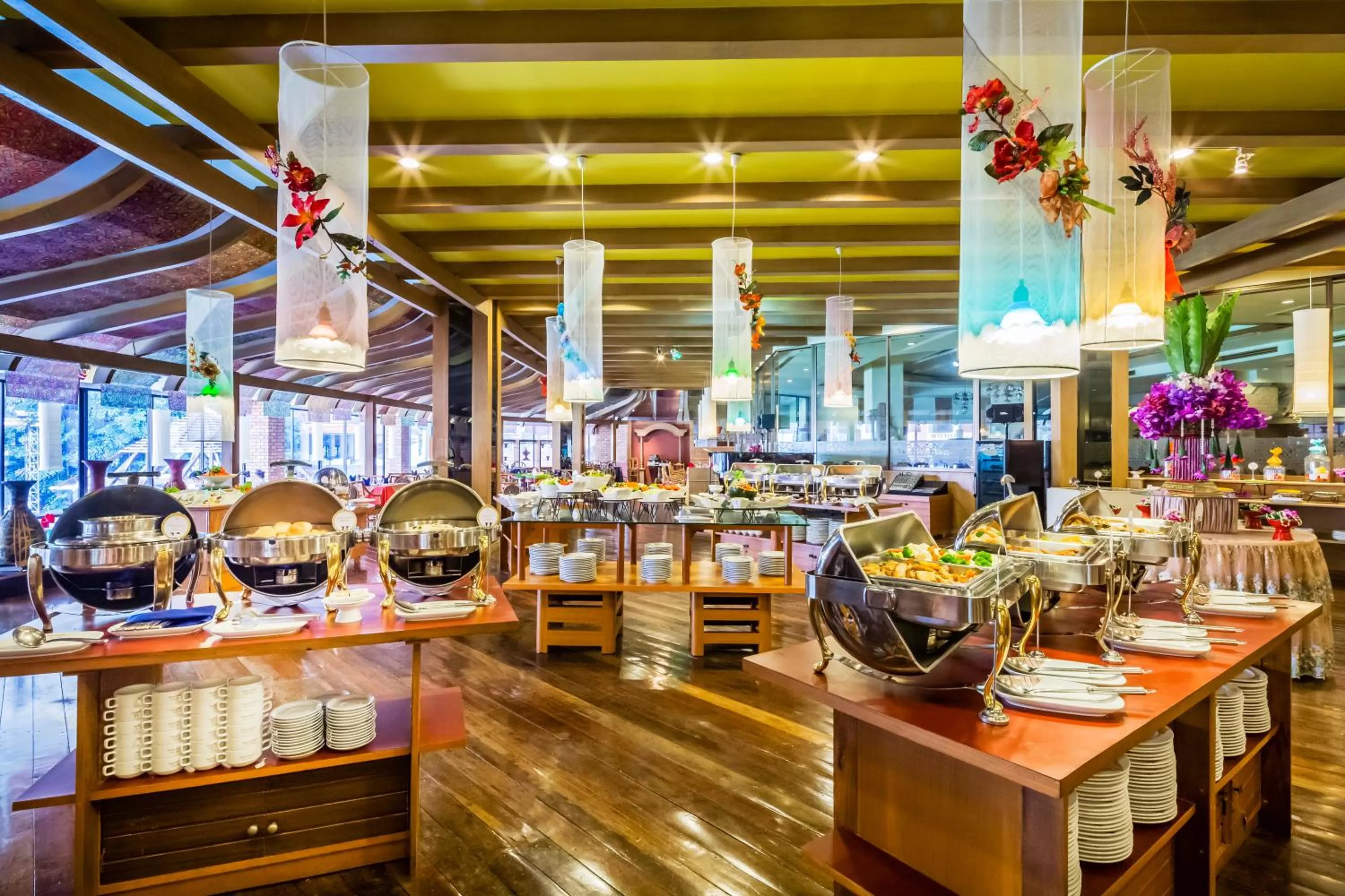 Restaurant/places to eat in Lotus Pang Suan Kaew Hotel