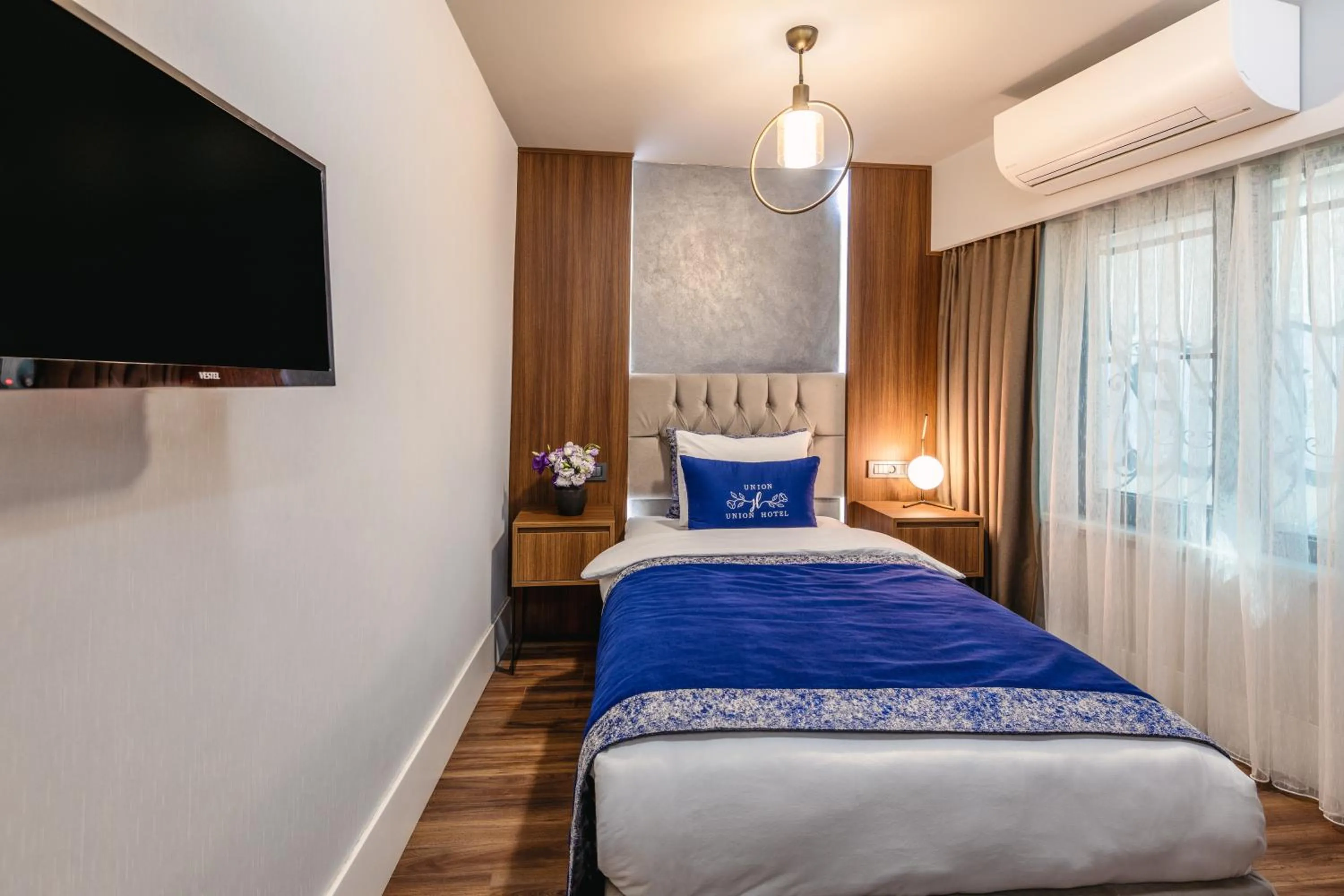 Massage, Bed in Union Hotel Port